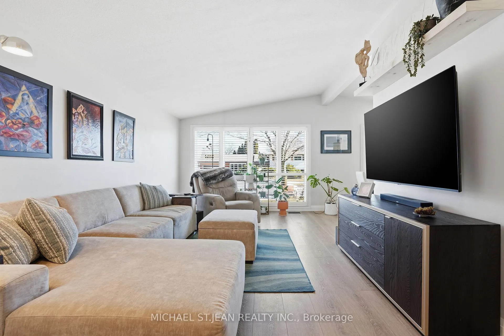 Photo 11 of 22 Southlea Drive, Hamilton, Rolston — HOMEH