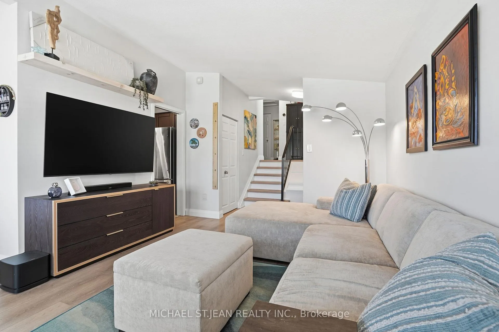 Photo 12 of 22 Southlea Drive, Hamilton, Rolston — HOMEH