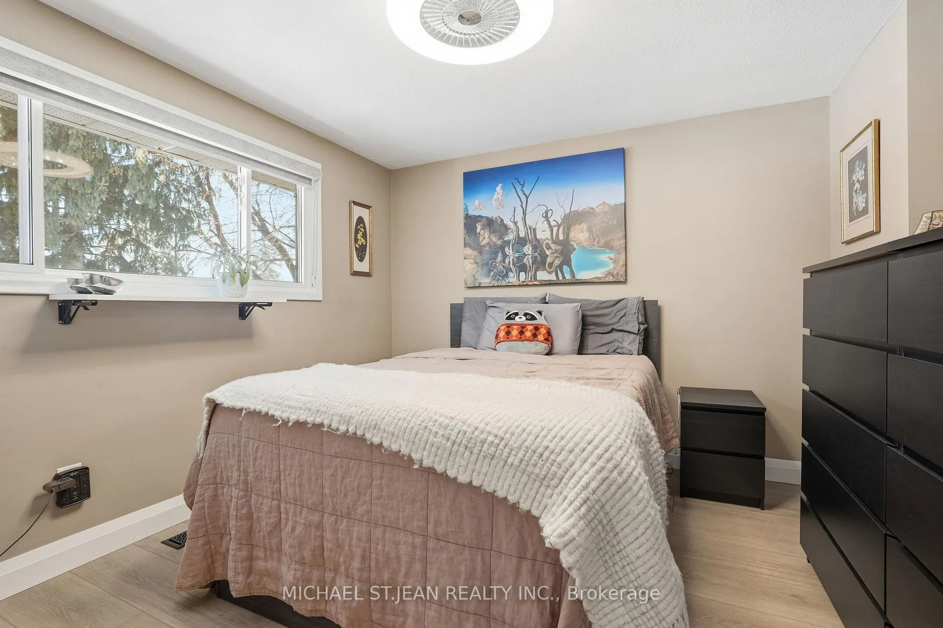 Photo 32 of 22 Southlea Drive, Hamilton, Rolston — HOMEH