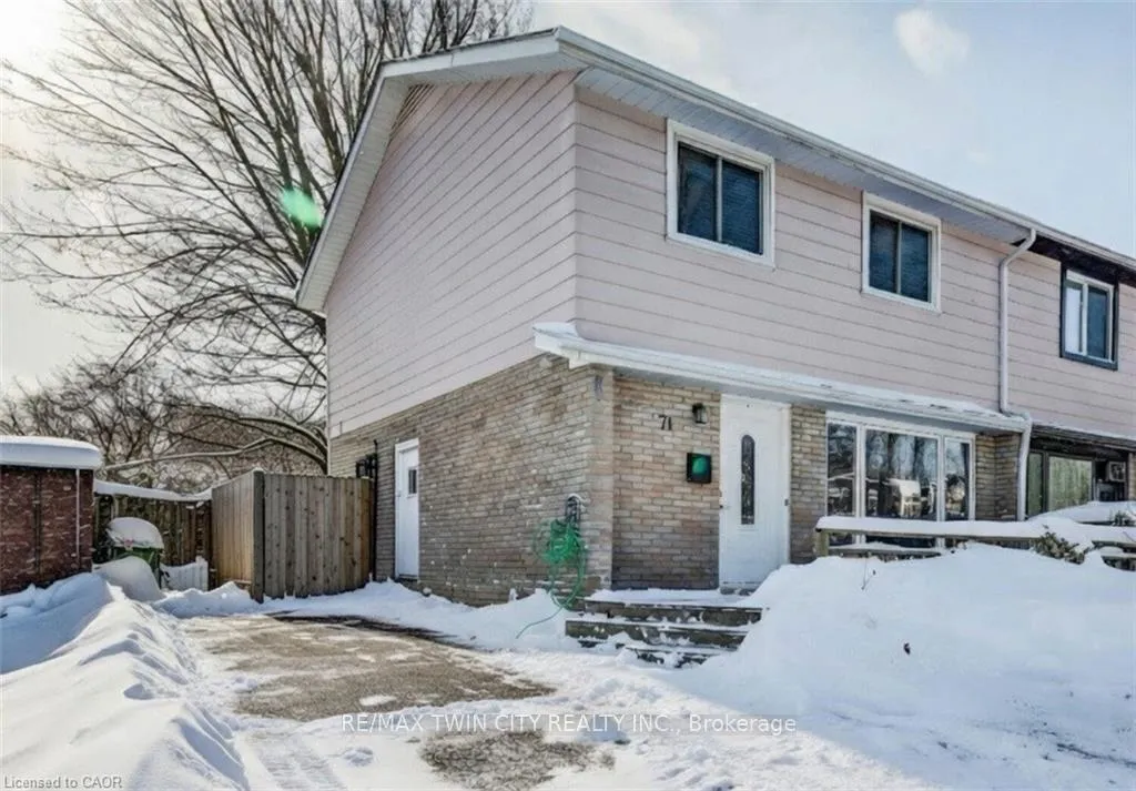 Front of 71 Shadeland Crescent
