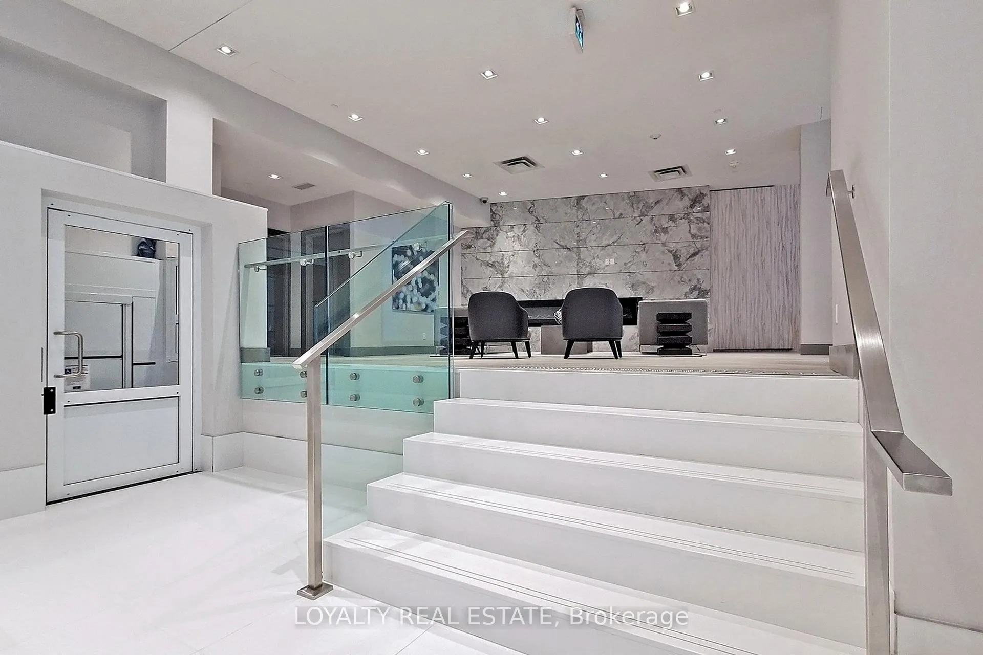 Photo 8 of Unit 1202, 181 Bedford Road, Toronto, The Annex — HOMEH