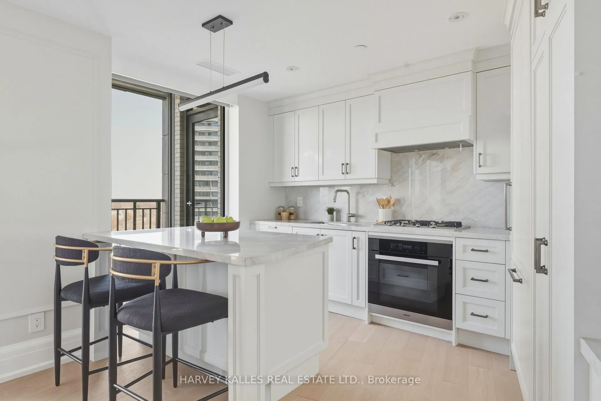 Photo 13 of Unit 808, 181 Davenport Road, Toronto, The Annex — HOMEH