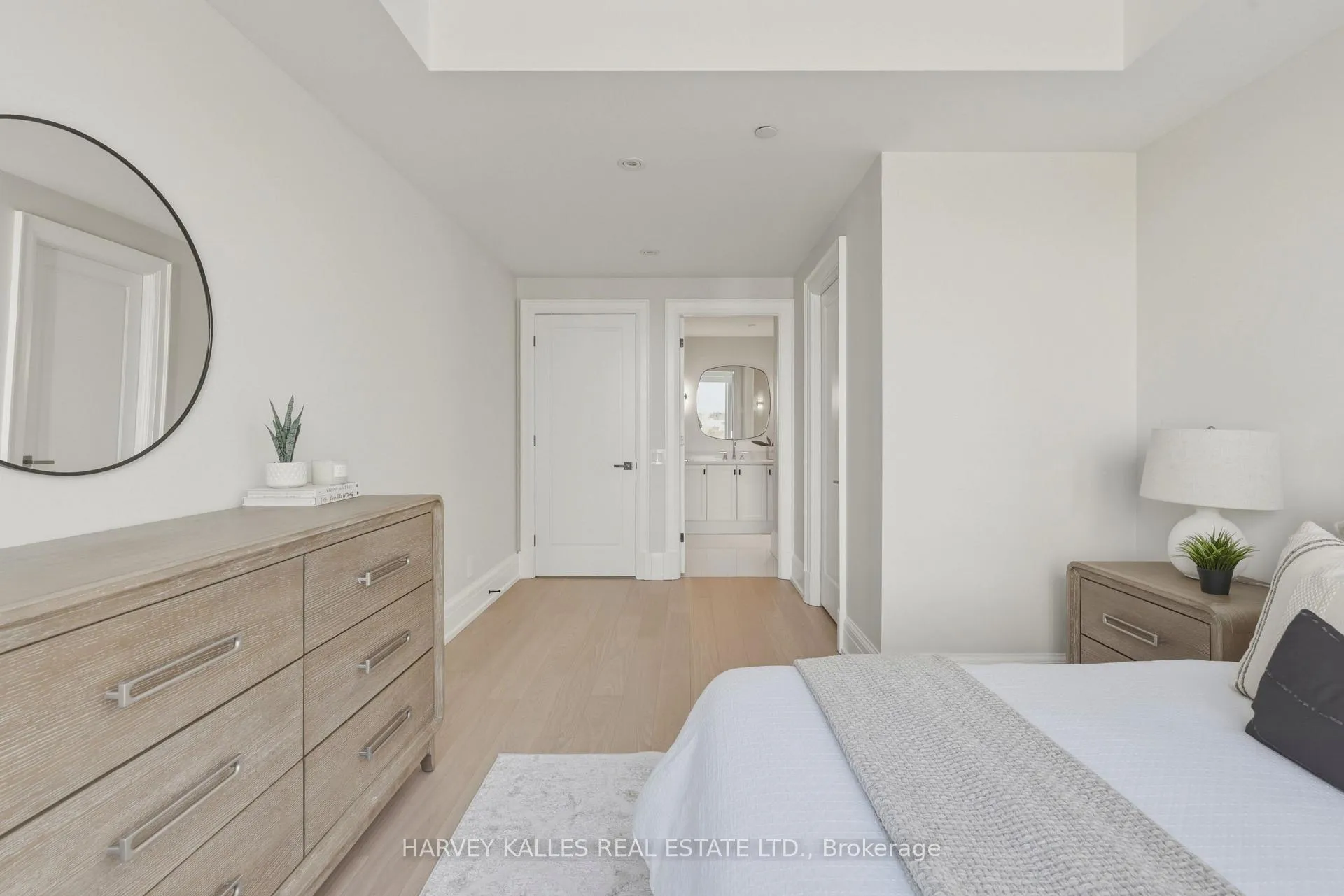 Photo 24 of Unit 808, 181 Davenport Road, Toronto, The Annex — HOMEH