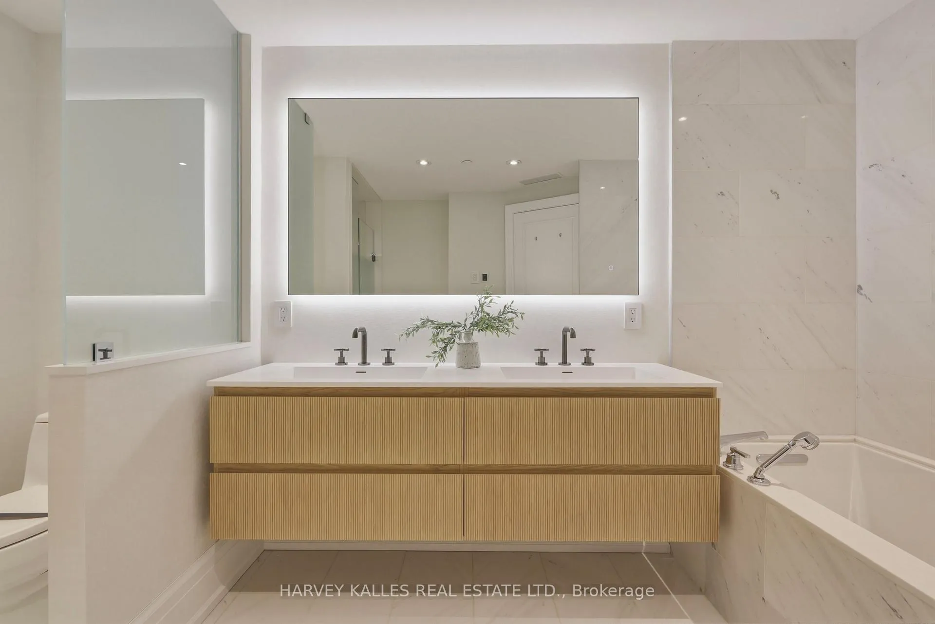 Photo 29 of Unit 808, 181 Davenport Road, Toronto, The Annex — HOMEH