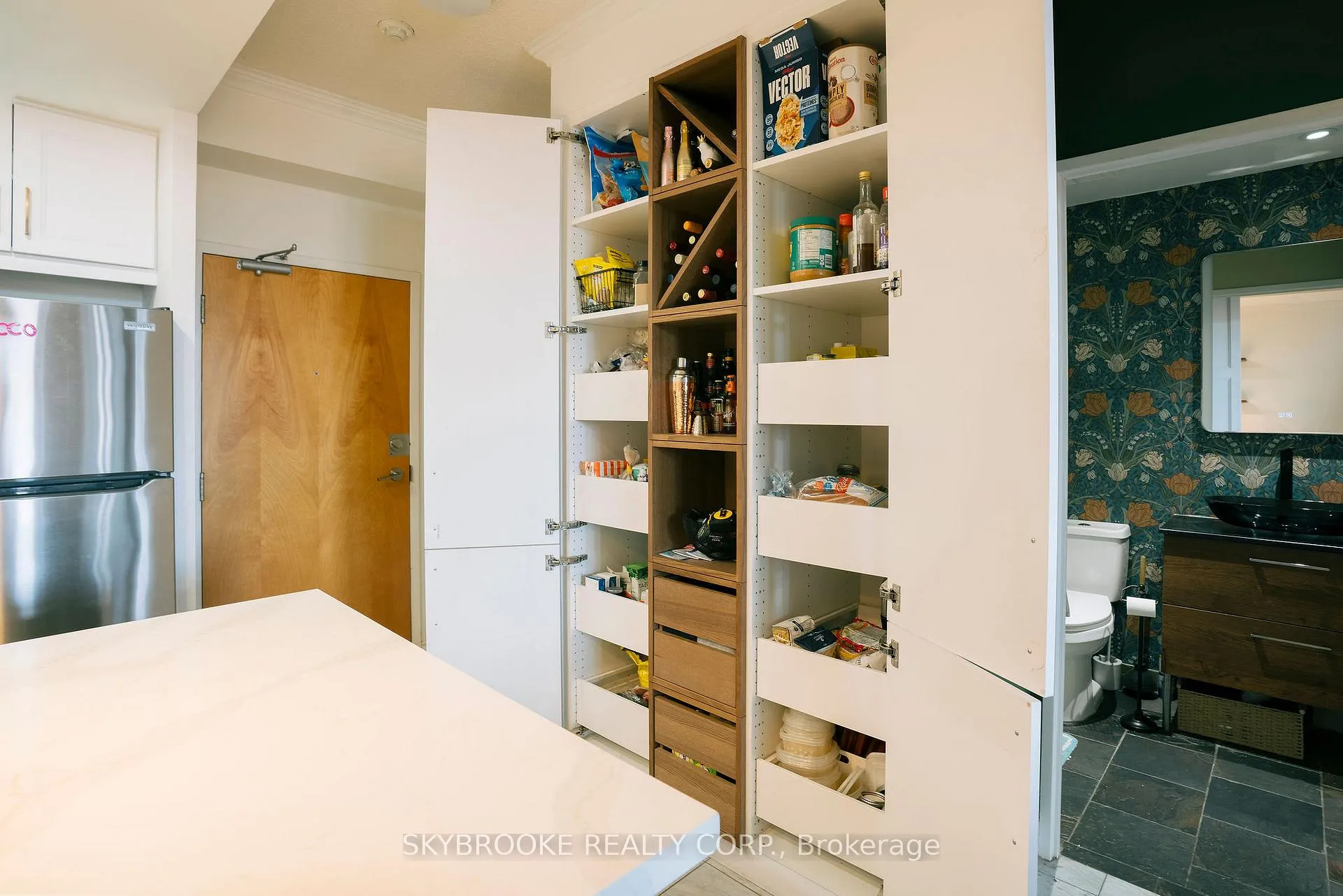 Photo 5 of Unit 907, 39 Parliament Street, Toronto, Waterfront Communities — HOMEH