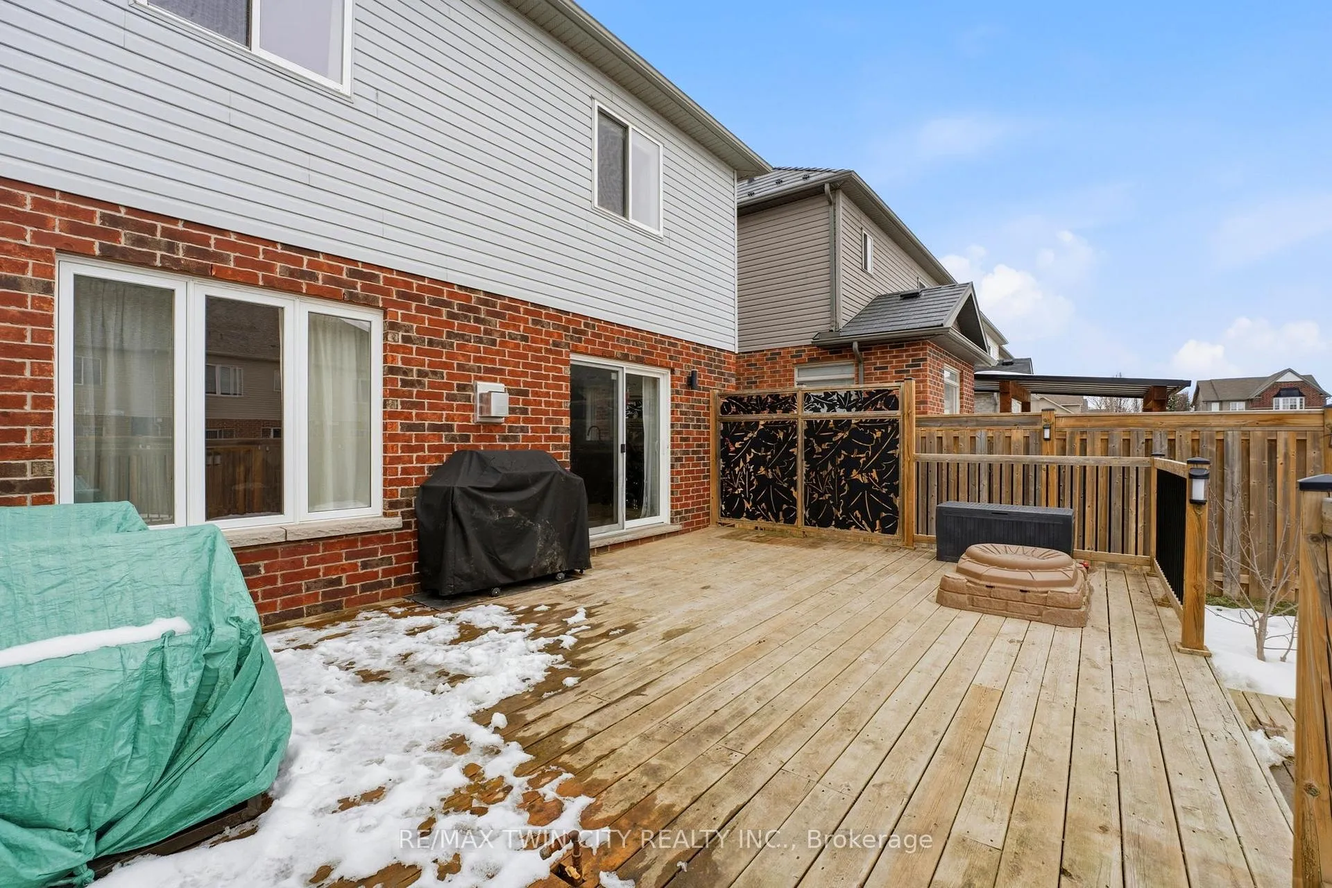 Photo 18 of 9 Patterson Drive, North Dumfries — HOMEH