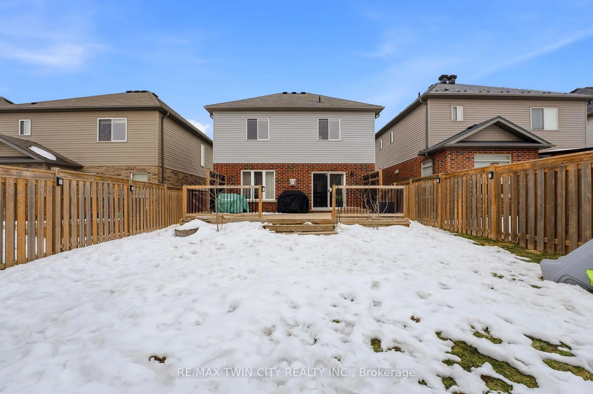 Photo 20 of 9 Patterson Drive, North Dumfries — HOMEH