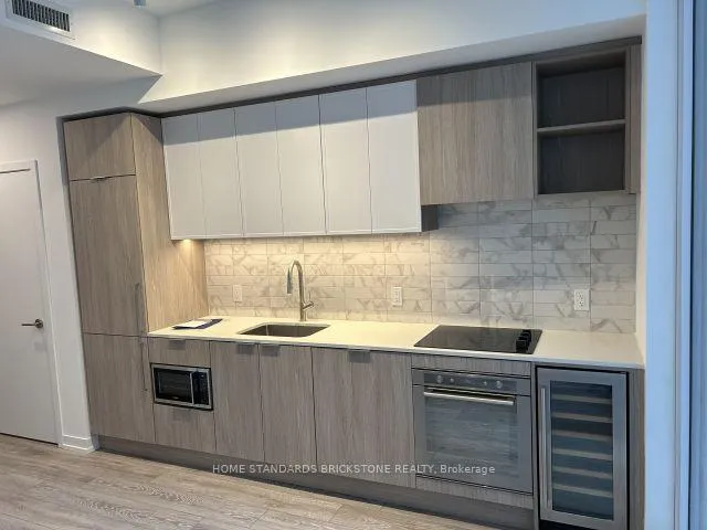 Photo 1 of Unit 739, 2020 Bathurst Street, Toronto, Humewood-Cedarvale — HOMEH