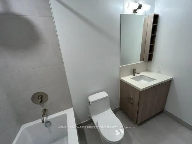Photo 4 of Unit 739, 2020 Bathurst Street, Toronto, Humewood-Cedarvale — HOMEH