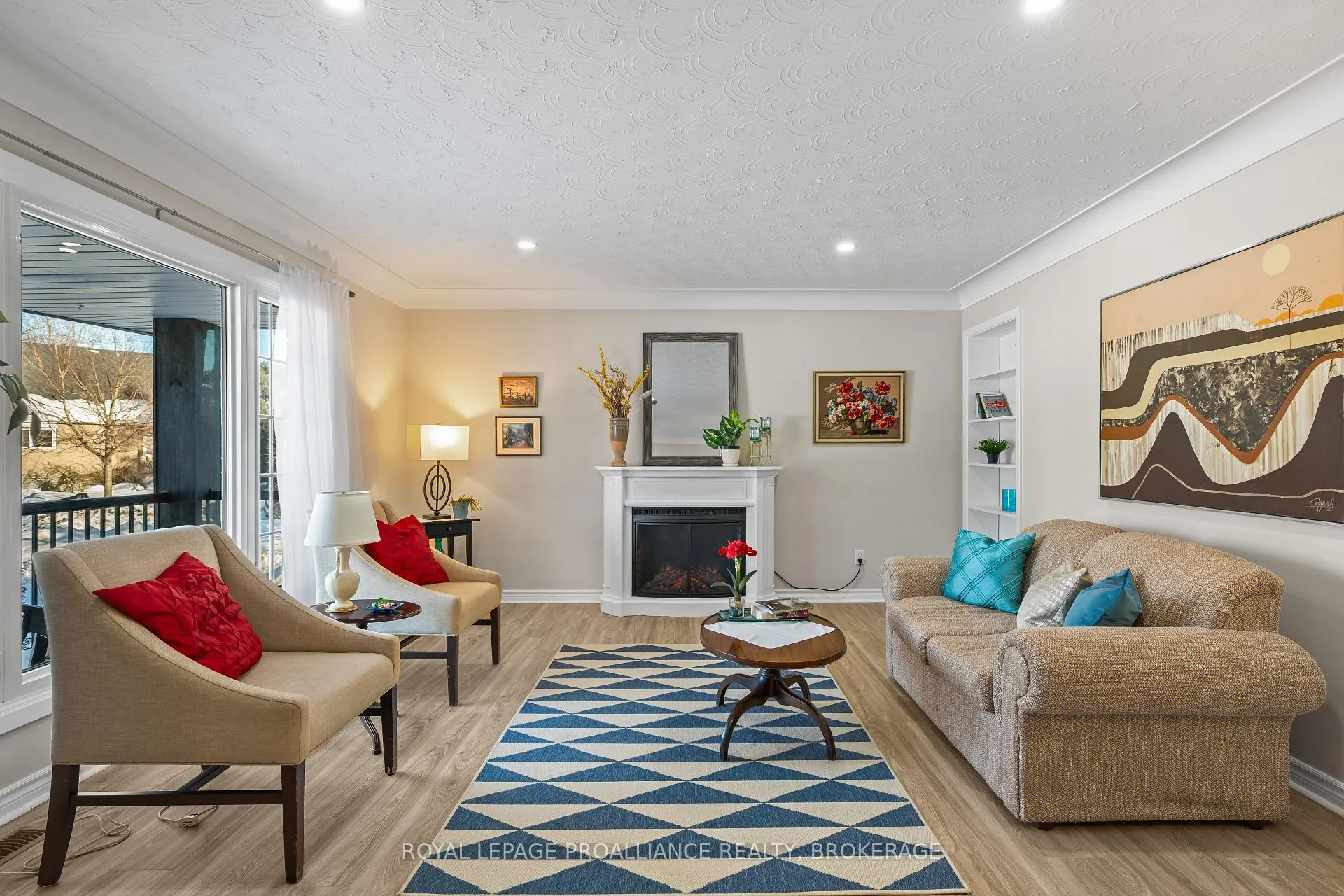 Photo 8 of 68 Mackenzie Crescent, Kingston, Central City West — HOMEH