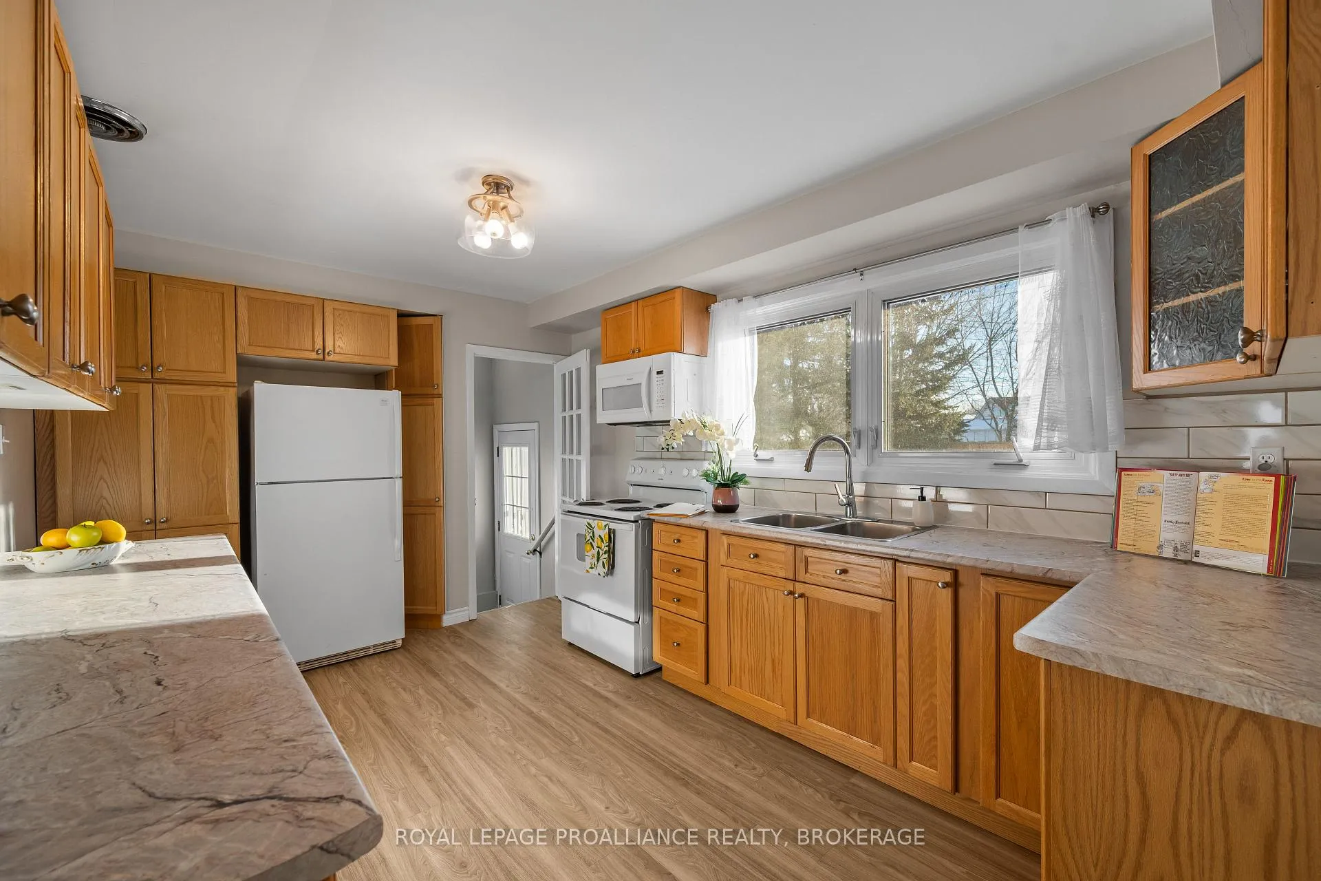 Photo 10 of 68 Mackenzie Crescent, Kingston, Central City West — HOMEH