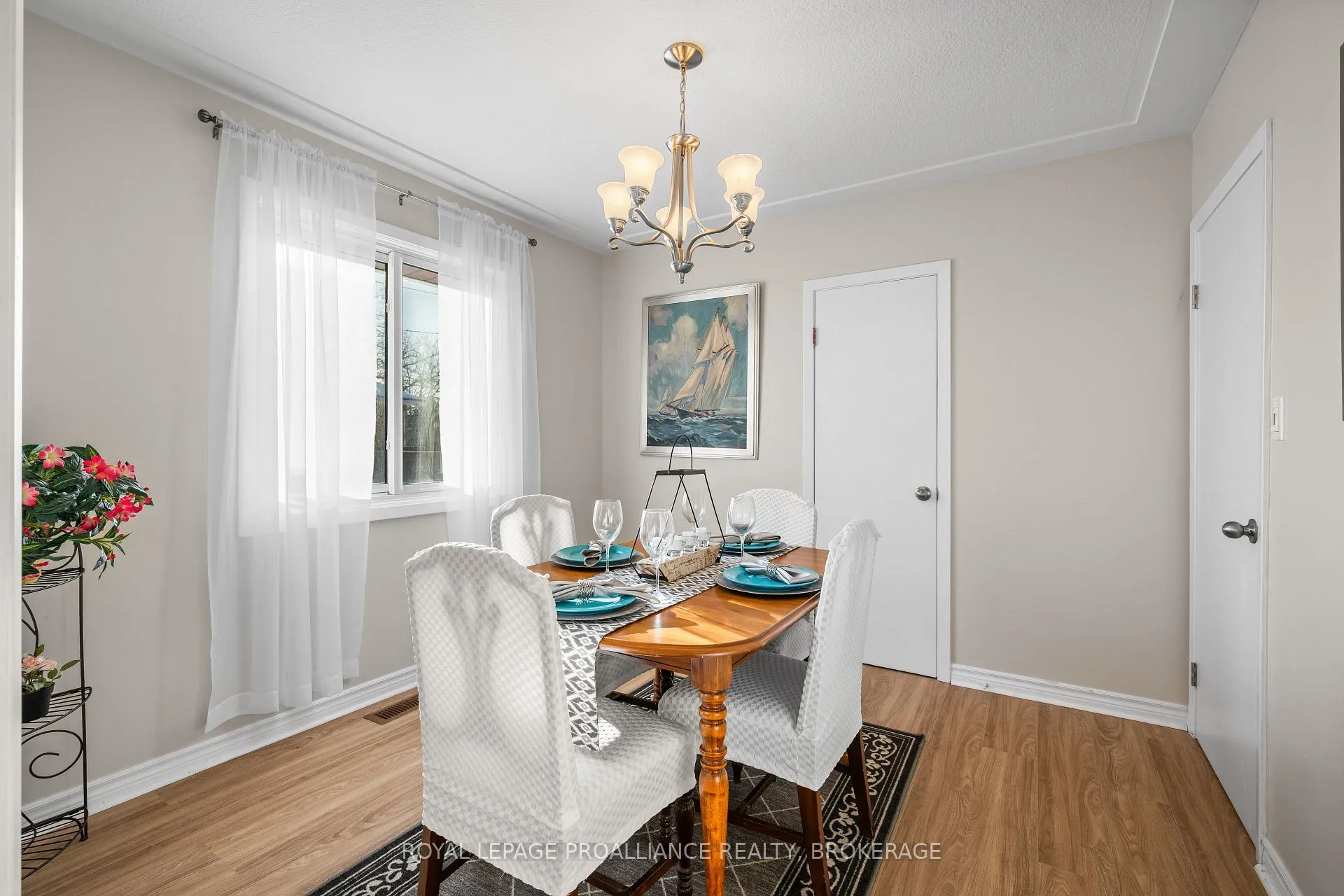 Photo 13 of 68 Mackenzie Crescent, Kingston, Central City West — HOMEH