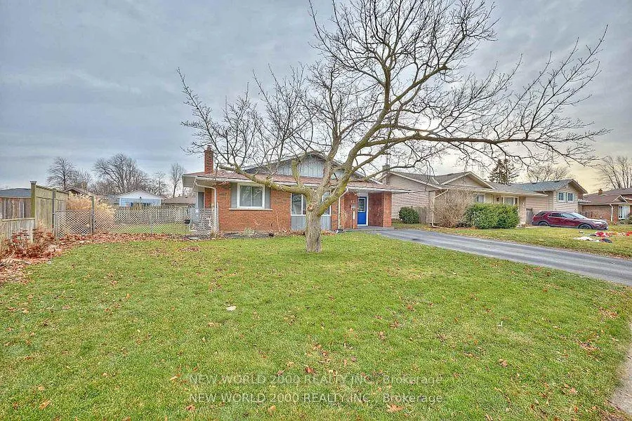 Photo 3 of 62 Champlain Avenue, Welland, N. Welland — HOMEH