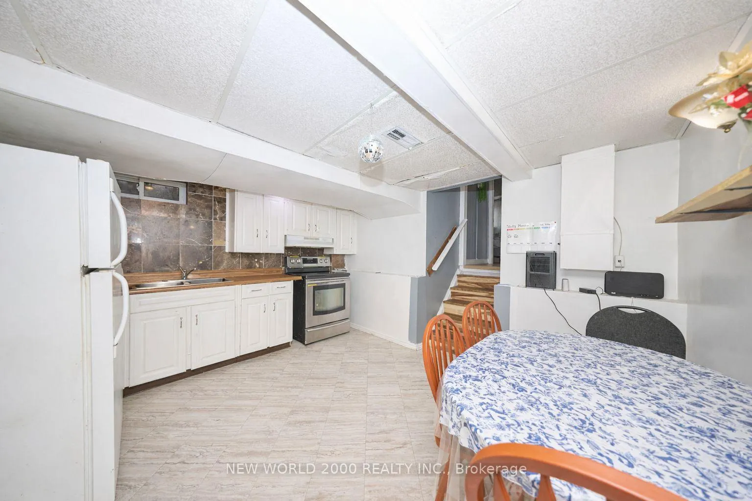 Photo 30 of 62 Champlain Avenue, Welland, N. Welland — HOMEH