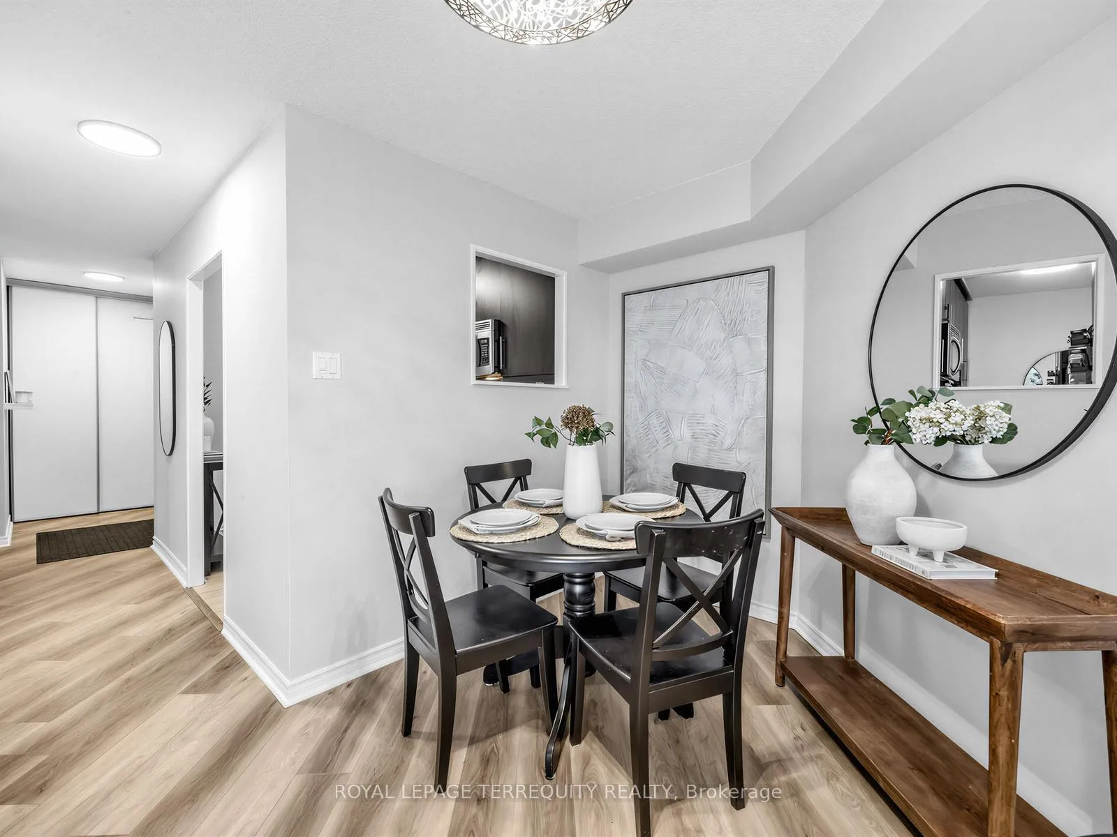 Photo 5 of Unit 1202, 2 Westney Road N, Ajax, Central West — HOMEH