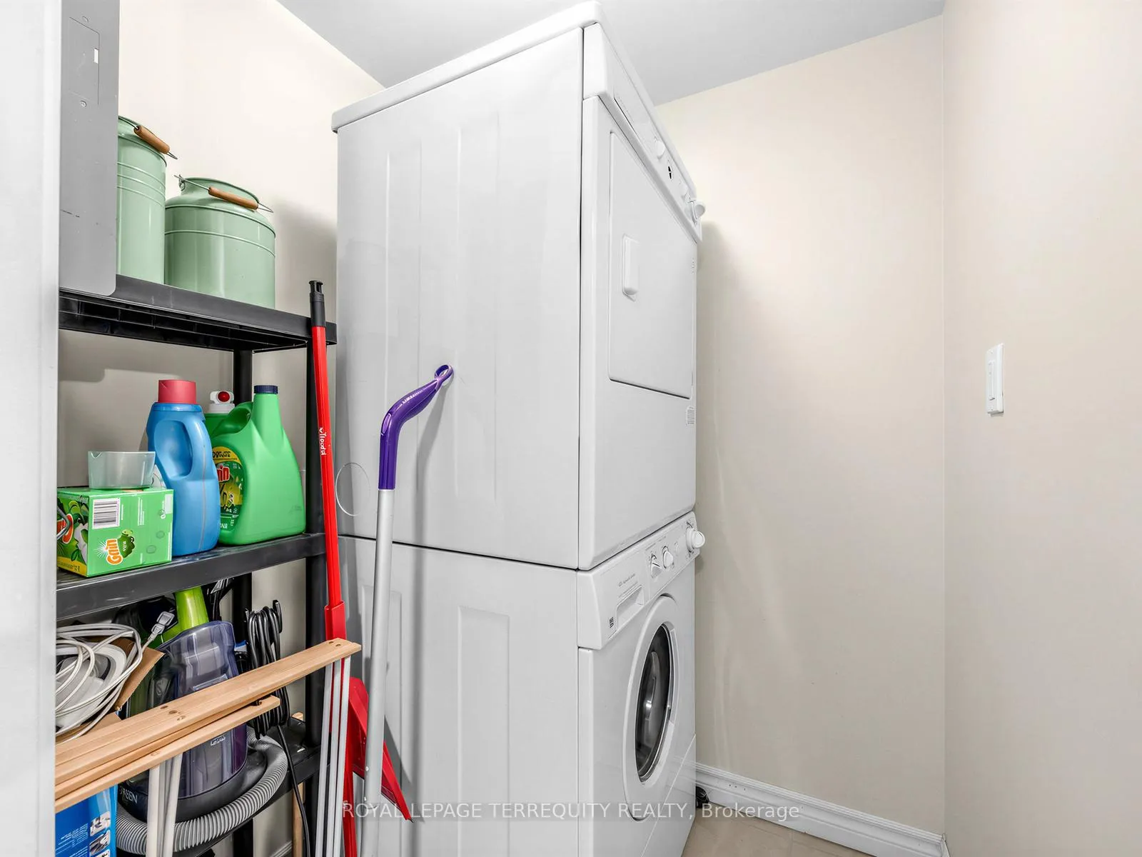Photo 21 of Unit 1202, 2 Westney Road N, Ajax, Central West — HOMEH