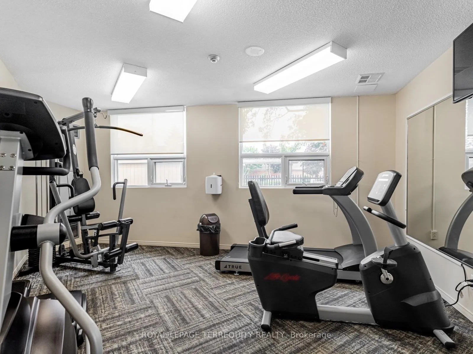 Photo 32 of Unit 1202, 2 Westney Road N, Ajax, Central West — HOMEH