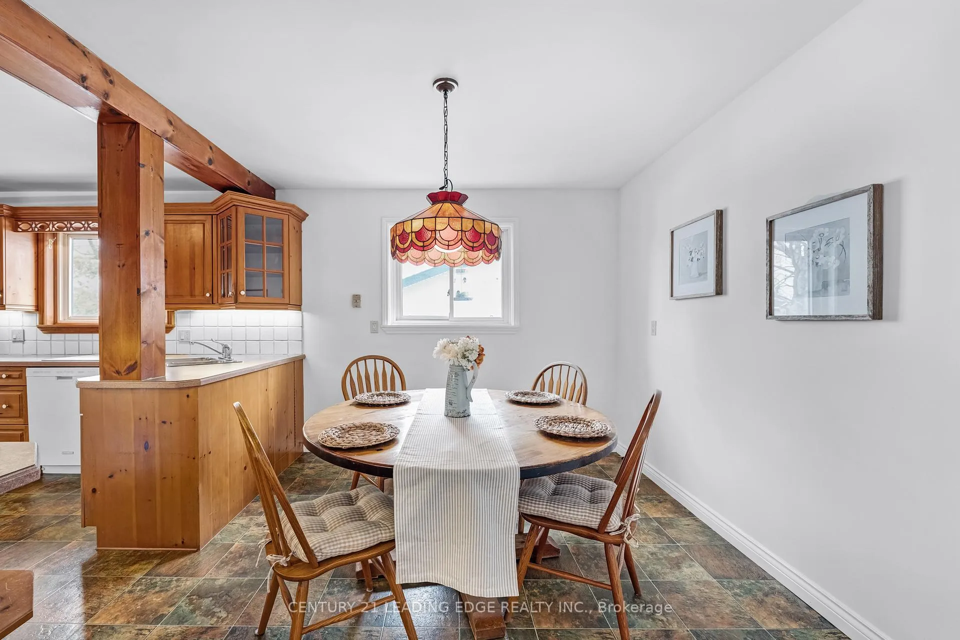 Photo 15 of 121 Twyn Rivers Drive, Pickering, Rougemount — HOMEH