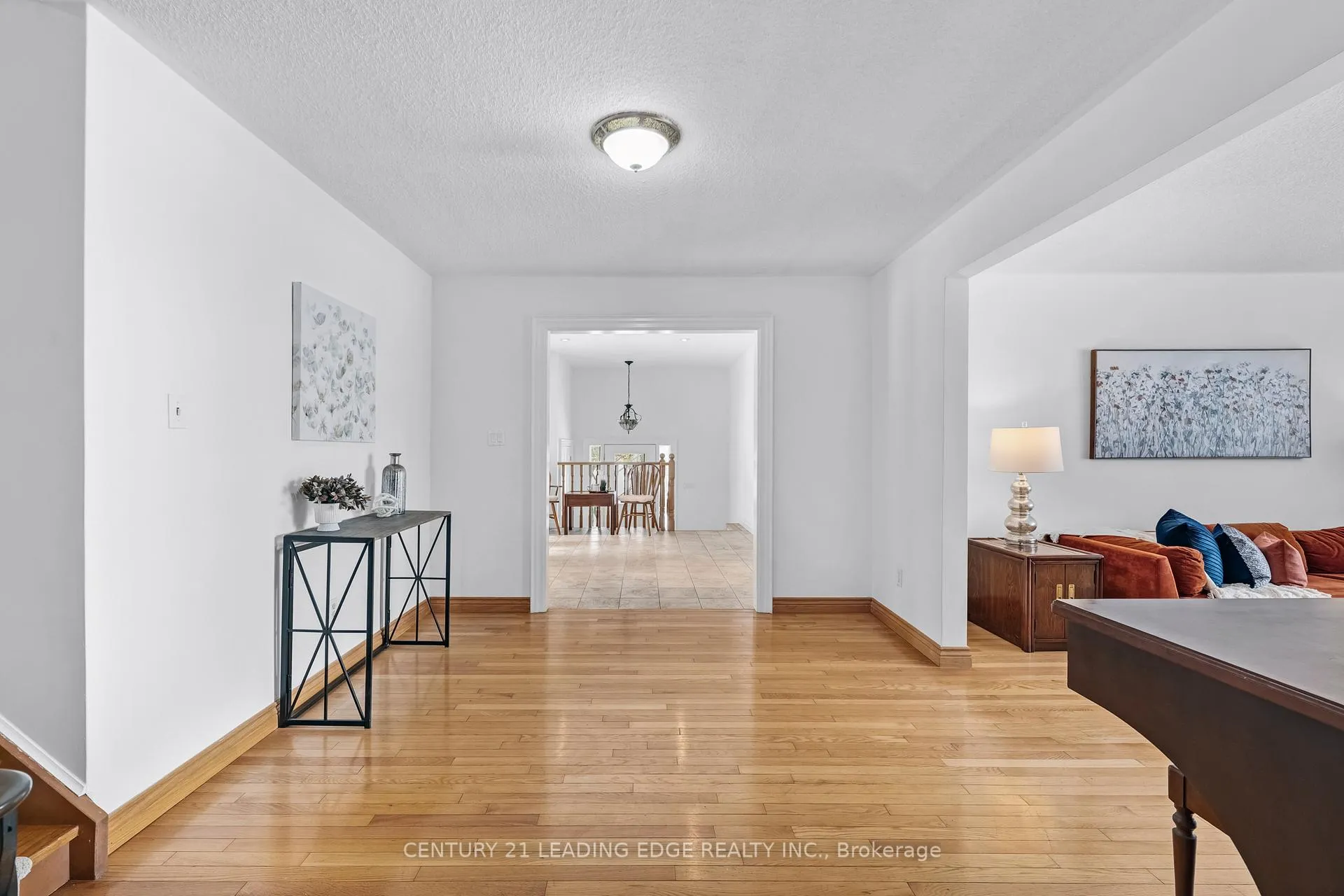 Photo 16 of 121 Twyn Rivers Drive, Pickering, Rougemount — HOMEH