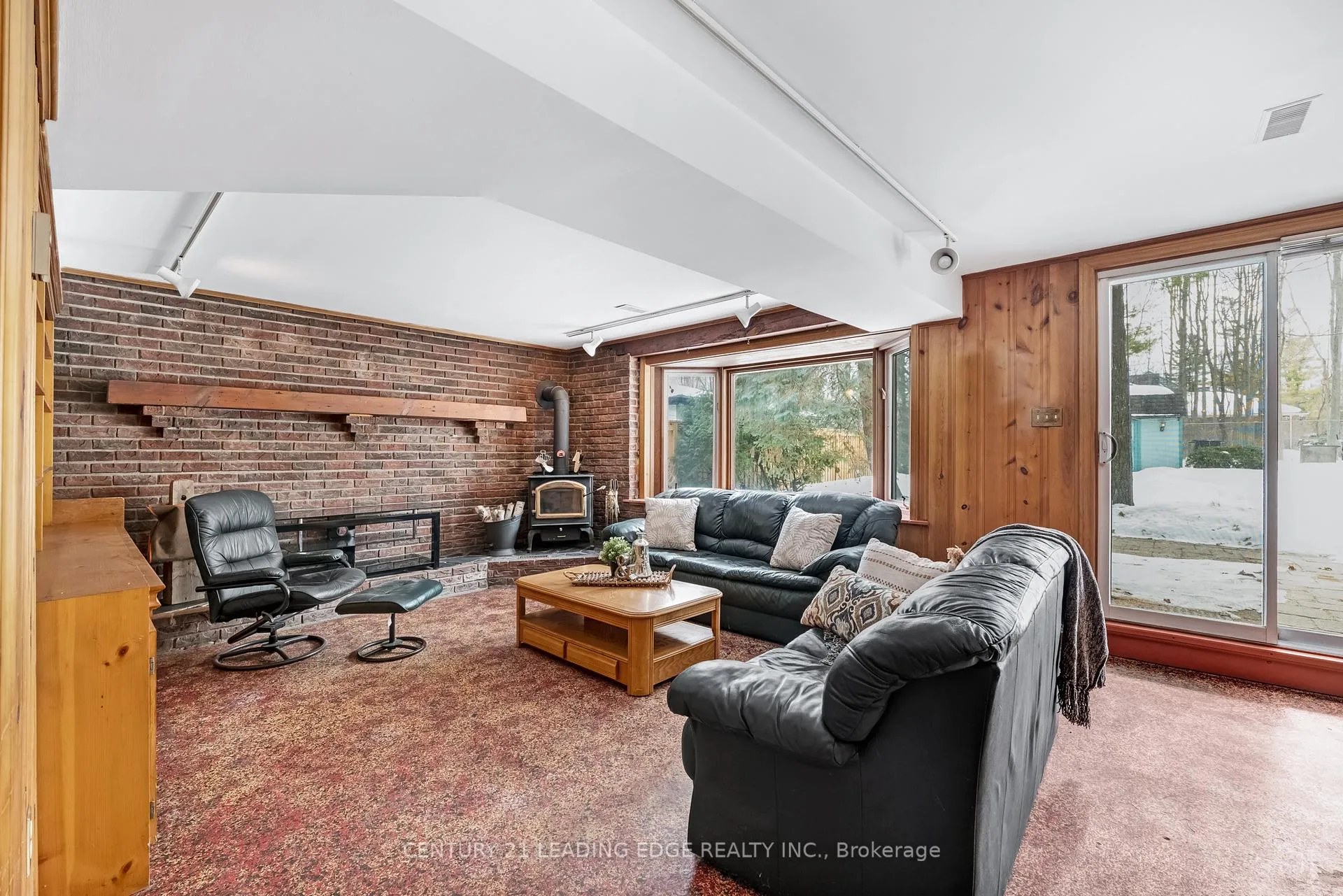 Photo 29 of 121 Twyn Rivers Drive, Pickering, Rougemount — HOMEH