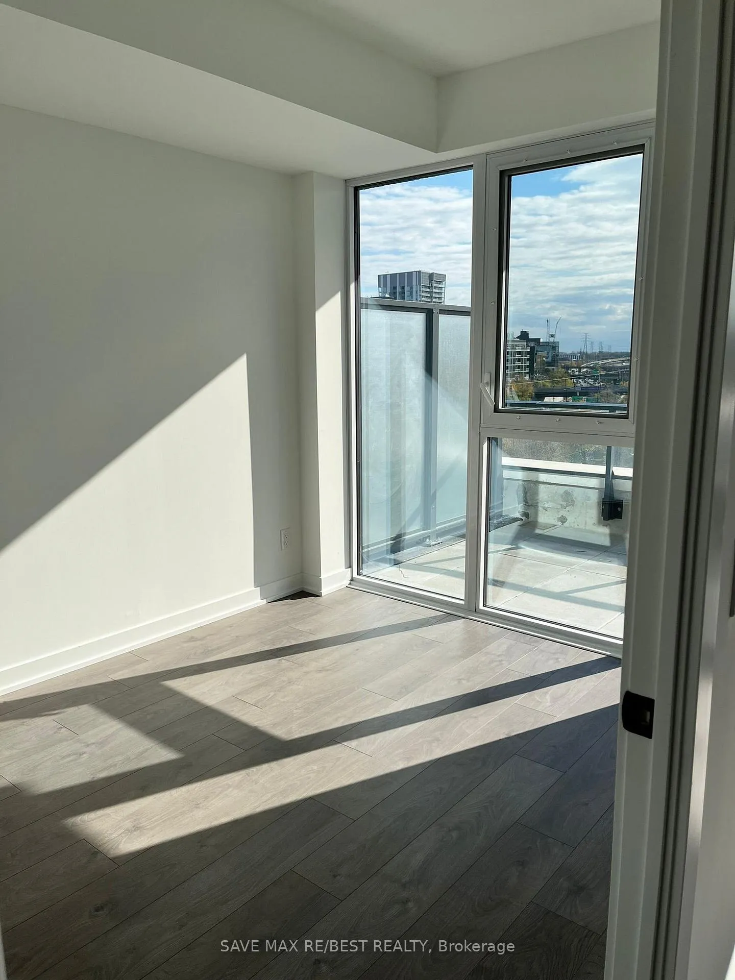 Photo 3 of Unit 511, 5 Defries Street, Toronto, Regent Park — HOMEH