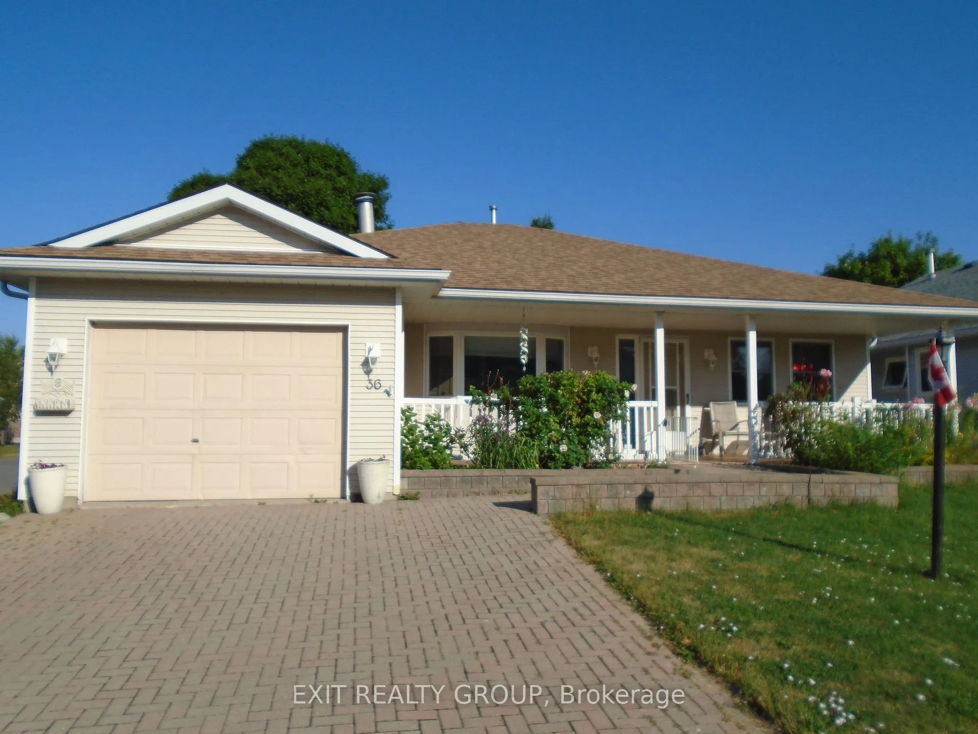 Photo 1 of 36 Cretney Drive, Prince Edward County, Wellington Ward — HOMEH