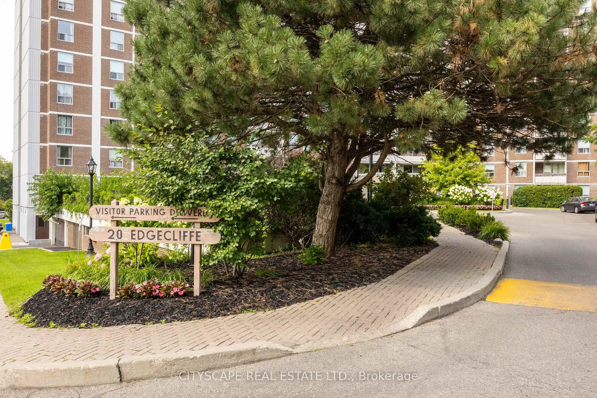 Photo 2 of Unit 618, 20 Edgecliff Golfway, Toronto, Flemingdon Park — HOMEH