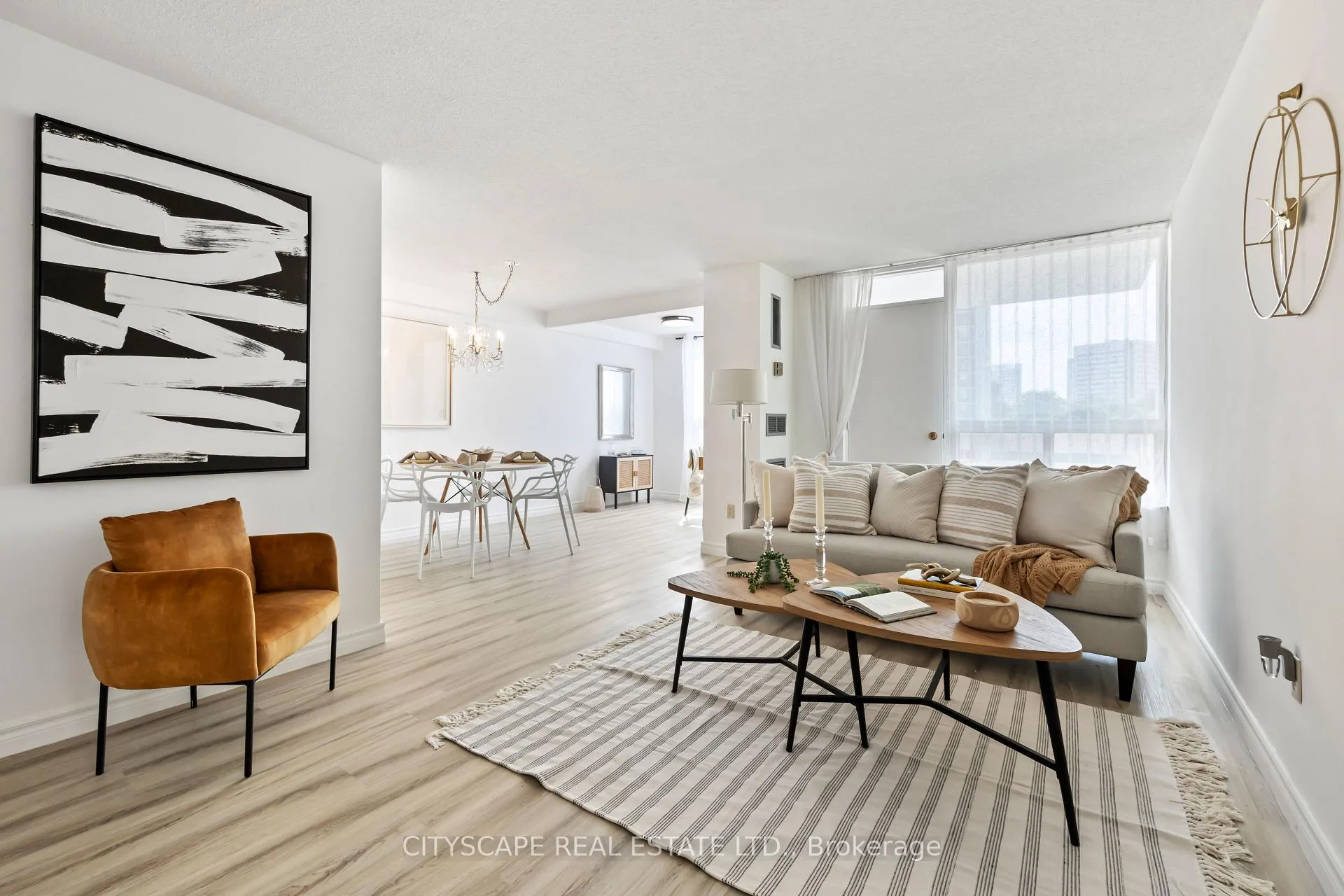 Photo 6 of Unit 618, 20 Edgecliff Golfway, Toronto, Flemingdon Park — HOMEH