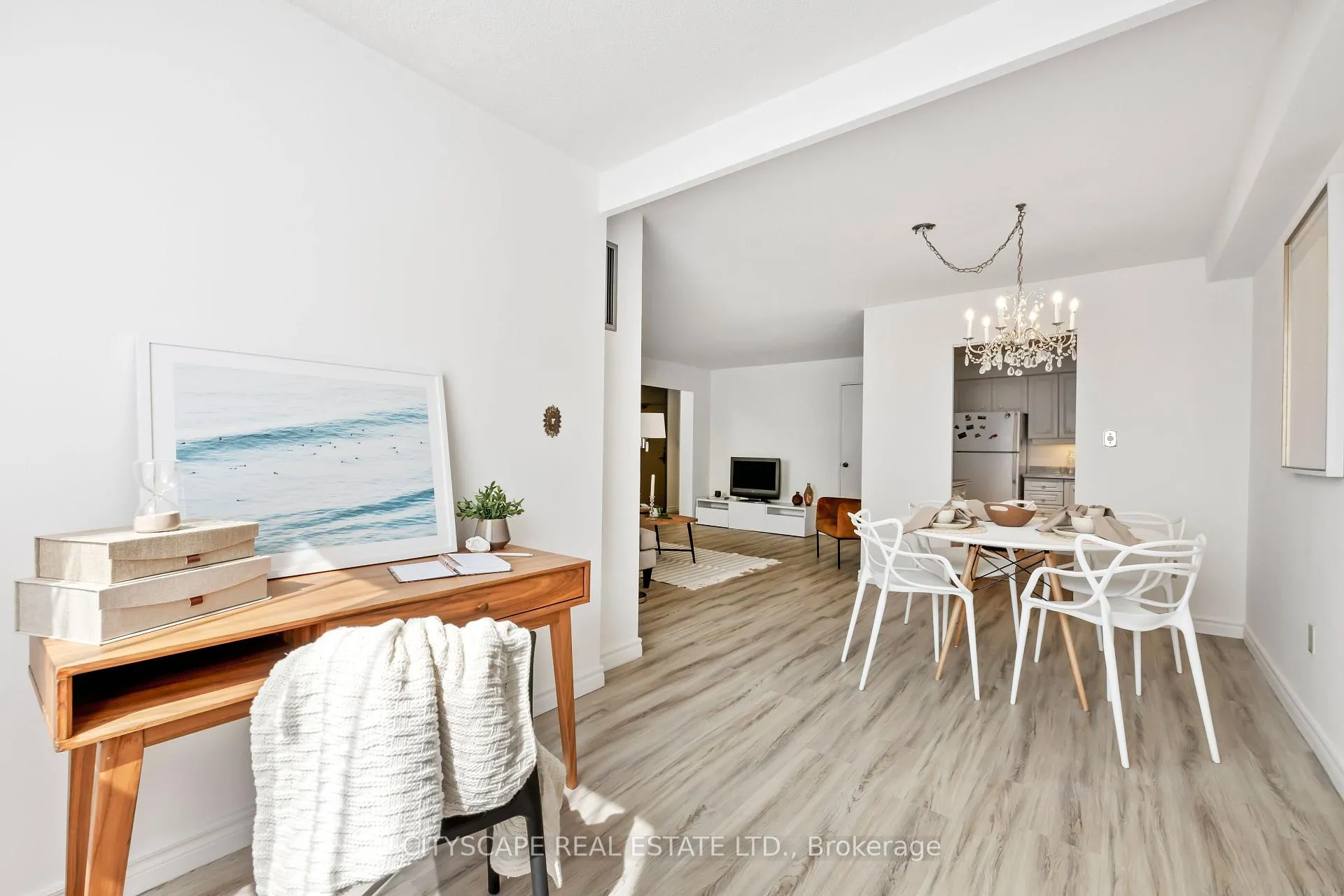 Photo 11 of Unit 618, 20 Edgecliff Golfway, Toronto, Flemingdon Park — HOMEH