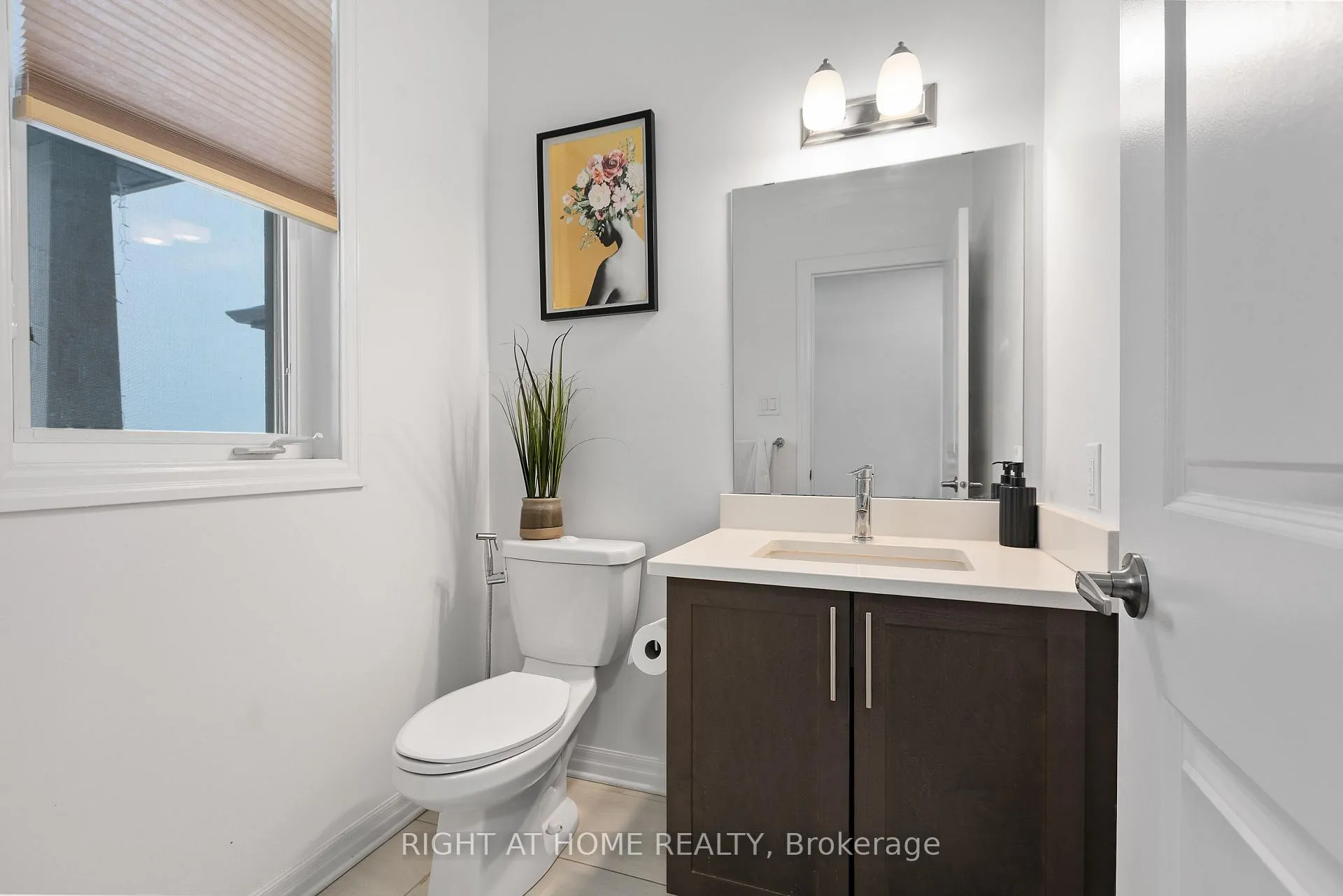 Photo 3 of 917 Littlerock Street, Ottawa, Leitrim — HOMEH