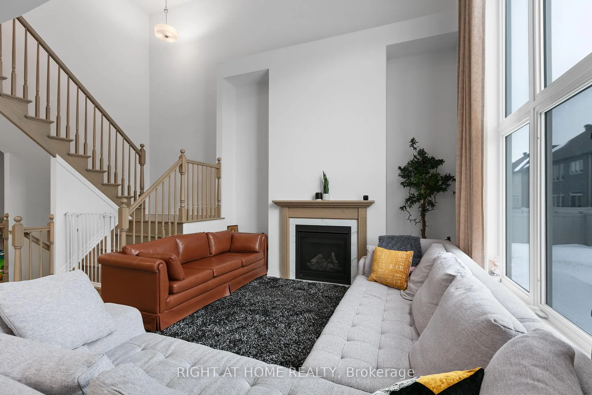 Photo 7 of 917 Littlerock Street, Ottawa, Leitrim — HOMEH