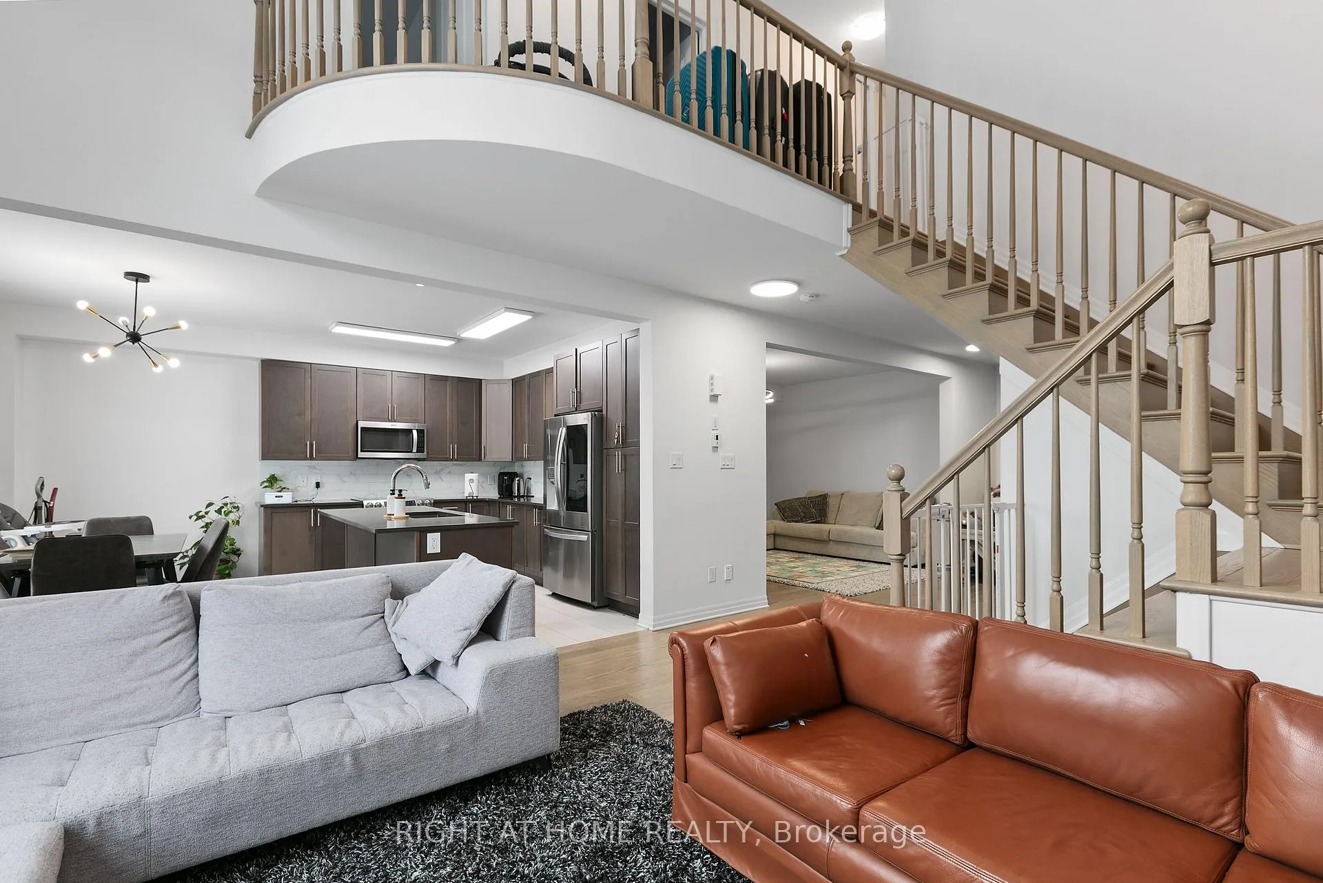 Photo 8 of 917 Littlerock Street, Ottawa, Leitrim — HOMEH