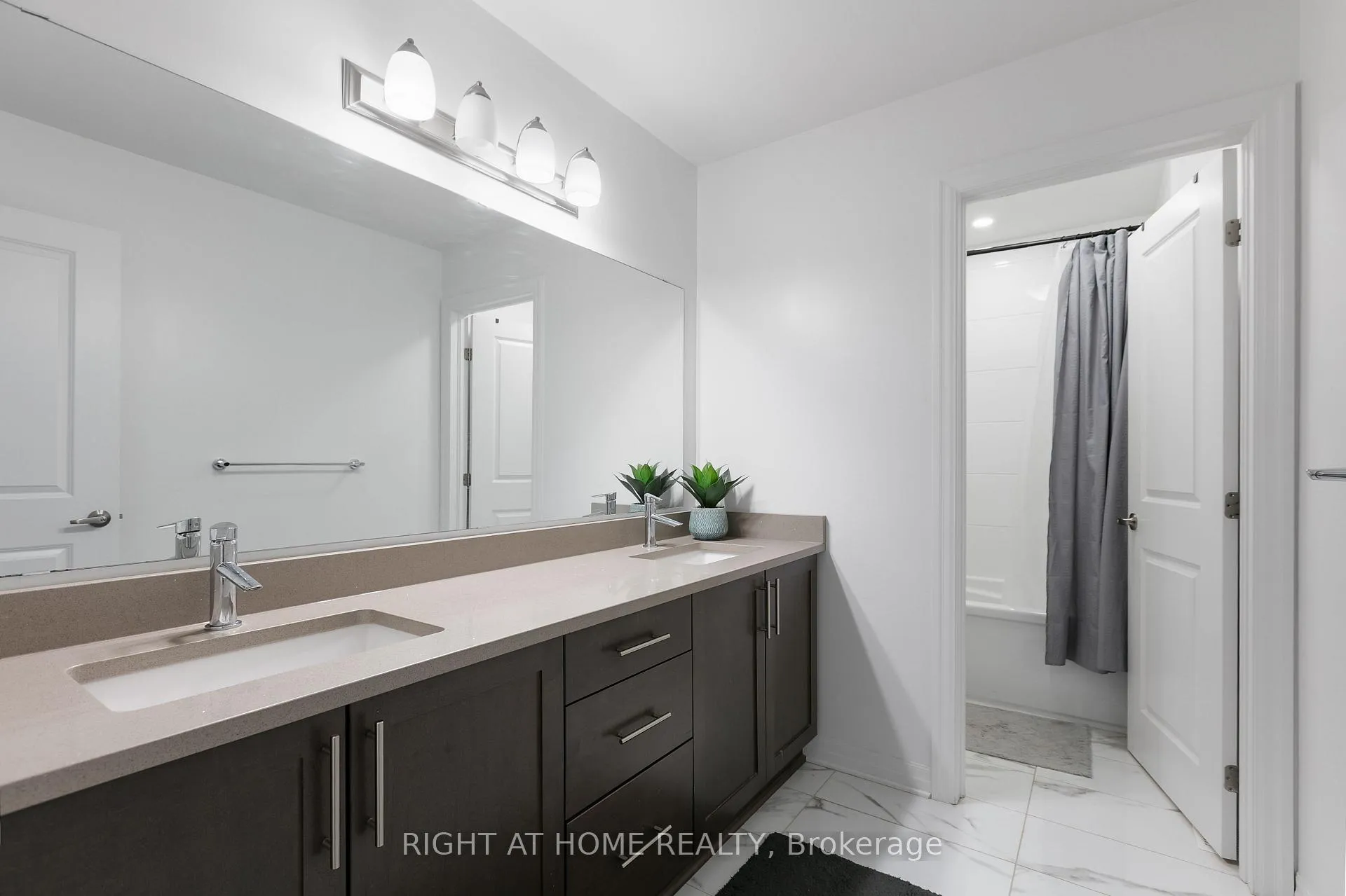 Photo 20 of 917 Littlerock Street, Ottawa, Leitrim — HOMEH