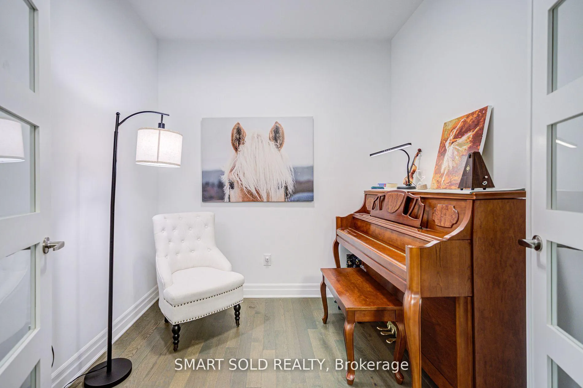 Photo 9 of 40 Misthollow Crescent, Markham, Victoria Square — HOMEH