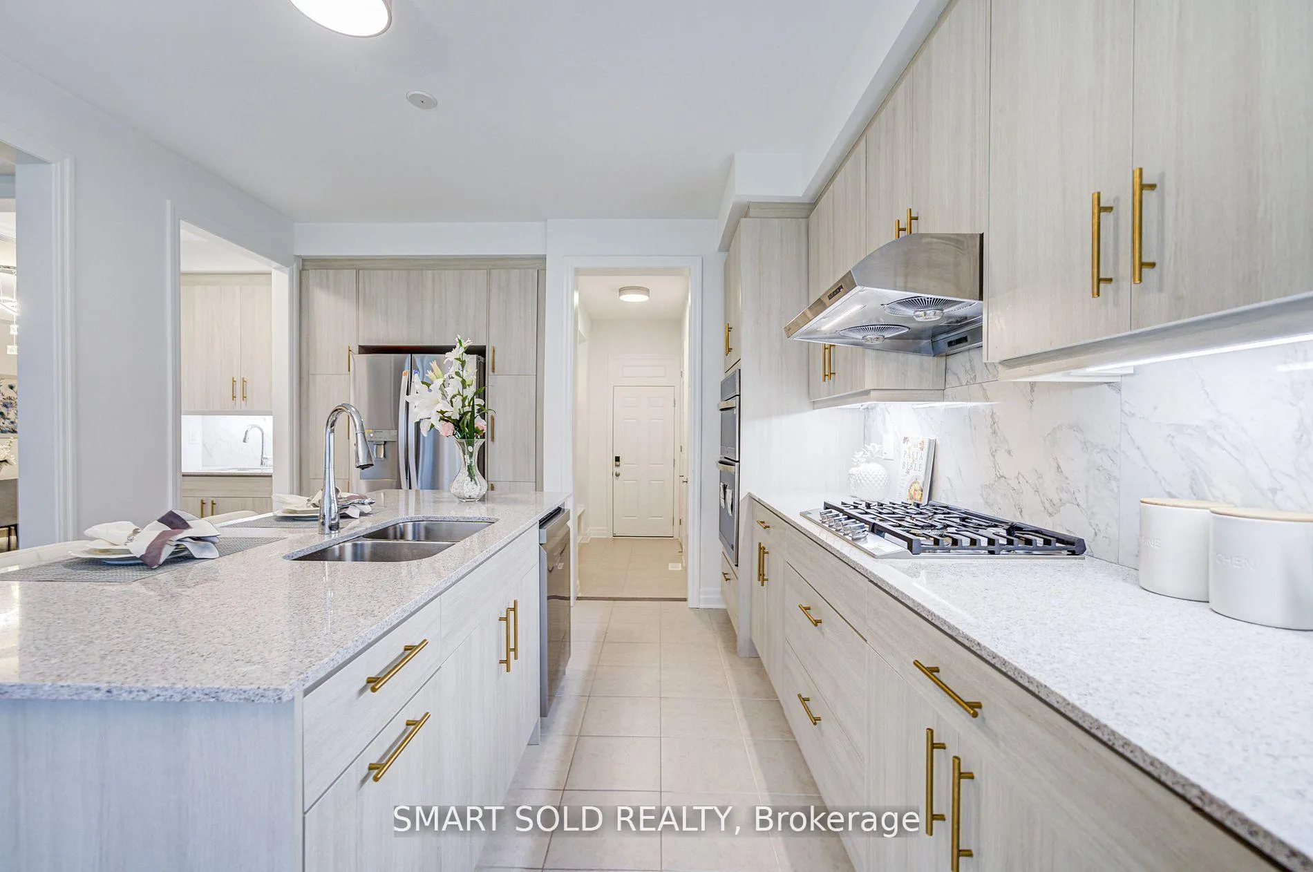 Photo 15 of 40 Misthollow Crescent, Markham, Victoria Square — HOMEH