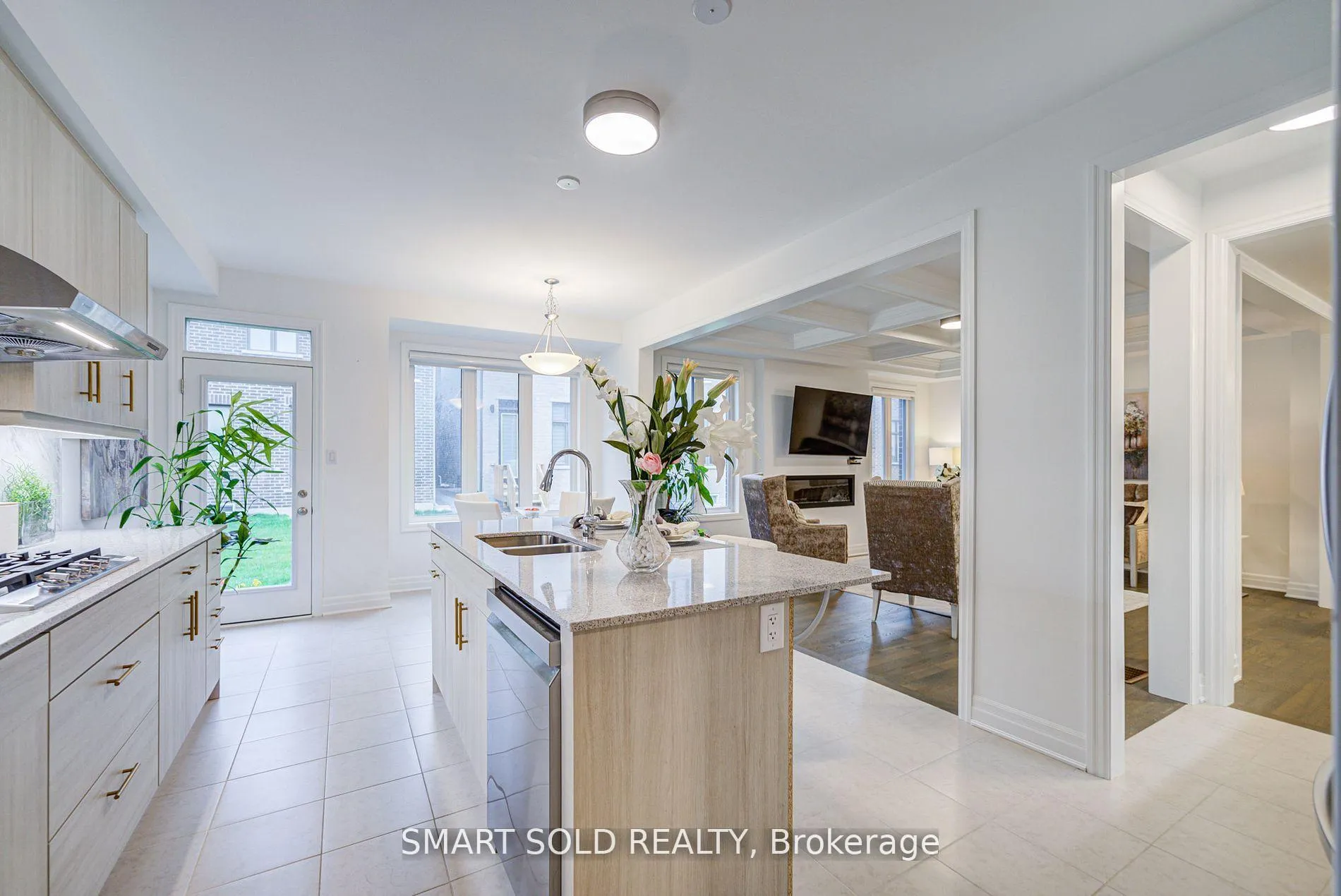 Photo 16 of 40 Misthollow Crescent, Markham, Victoria Square — HOMEH