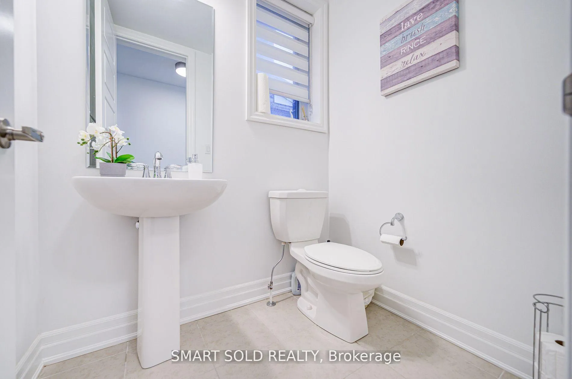 Photo 20 of 40 Misthollow Crescent, Markham, Victoria Square — HOMEH