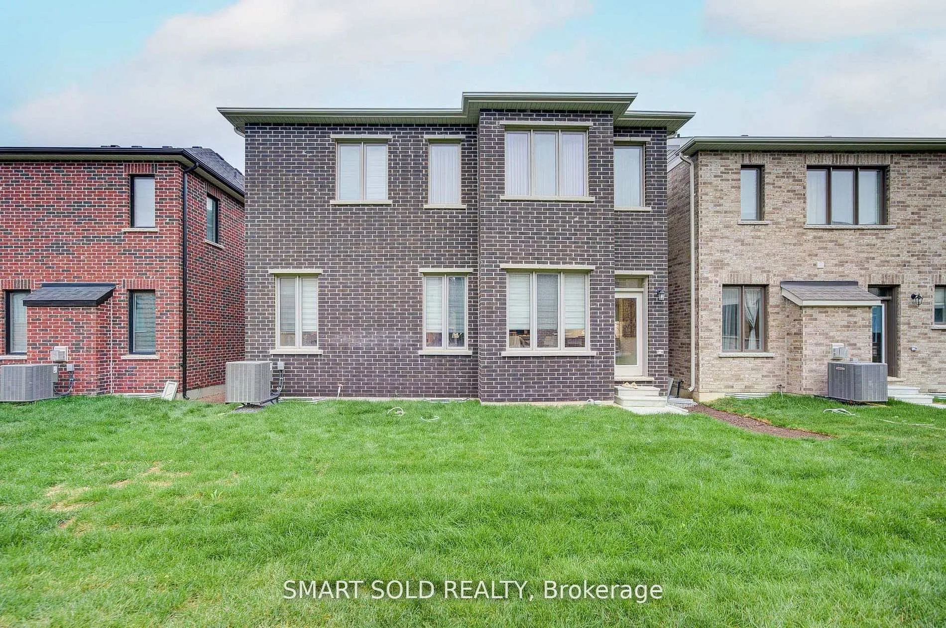 Photo 46 of 40 Misthollow Crescent, Markham, Victoria Square — HOMEH