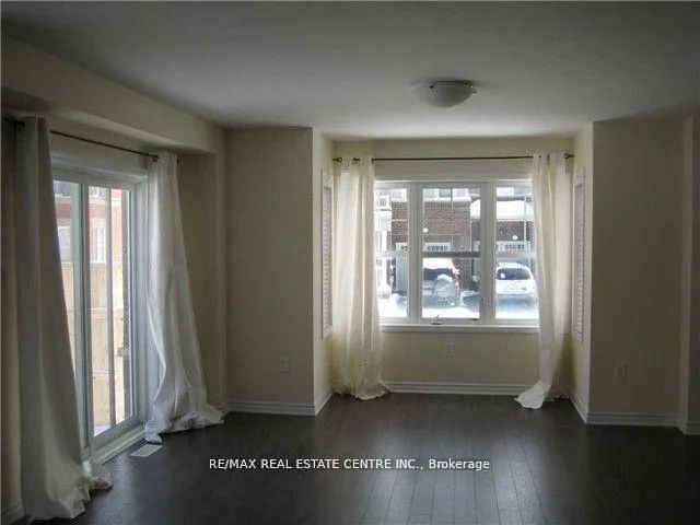 Photo 2 of 4 Lothbury Drive, Brampton, Northwest Brampton — HOMEH