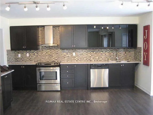 Photo 3 of 4 Lothbury Drive, Brampton, Northwest Brampton — HOMEH