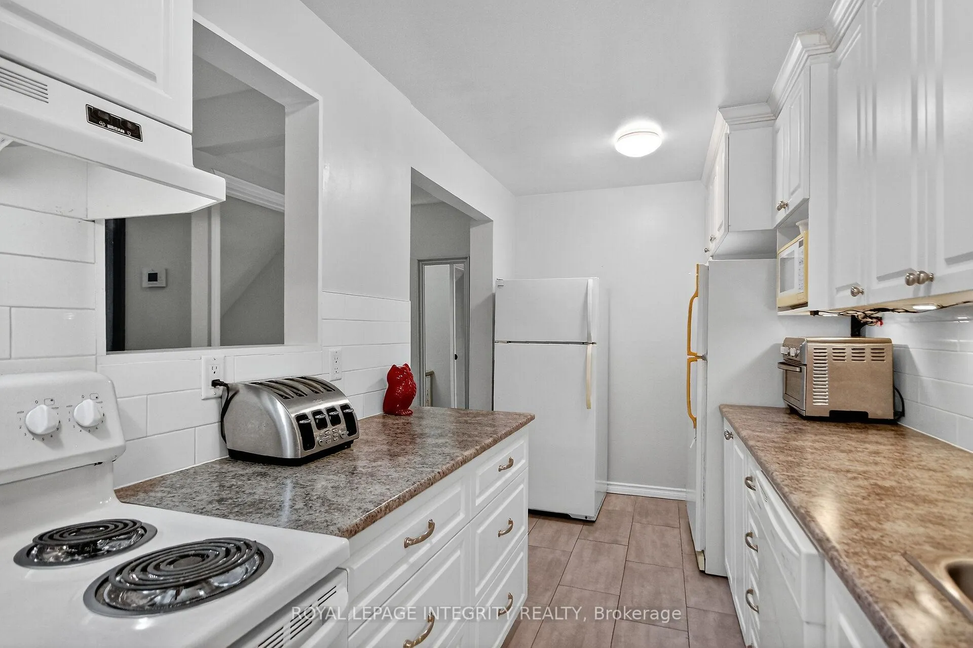 Photo 10 of Unit 36, 1867 Simard Drive, Ottawa, Chateauneuf — HOMEH