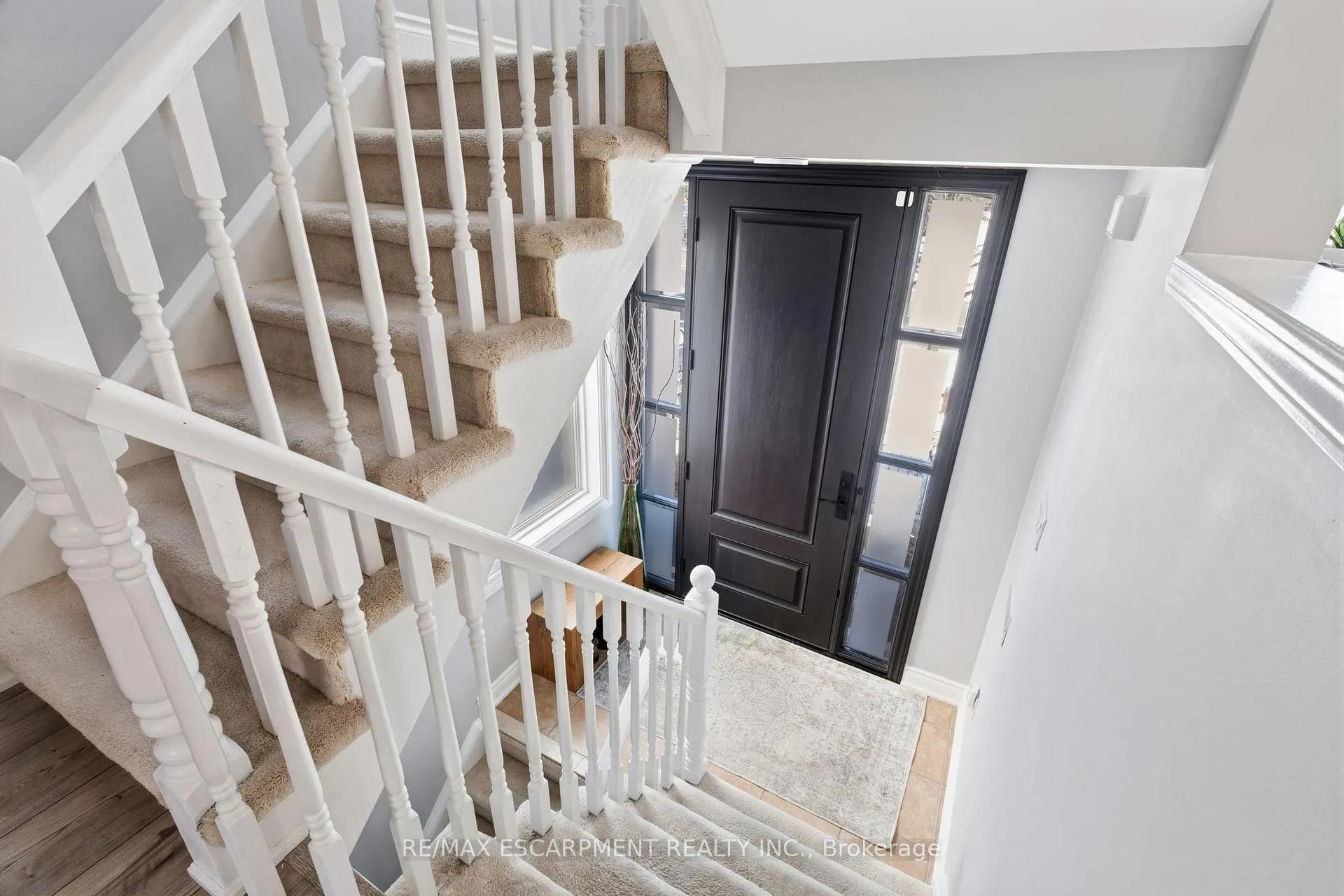 Photo 9 of 5123 Dryden Avenue, Burlington, Orchard — HOMEH