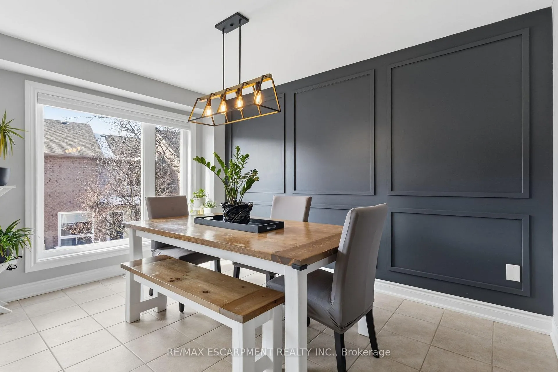 Photo 13 of 5123 Dryden Avenue, Burlington, Orchard — HOMEH