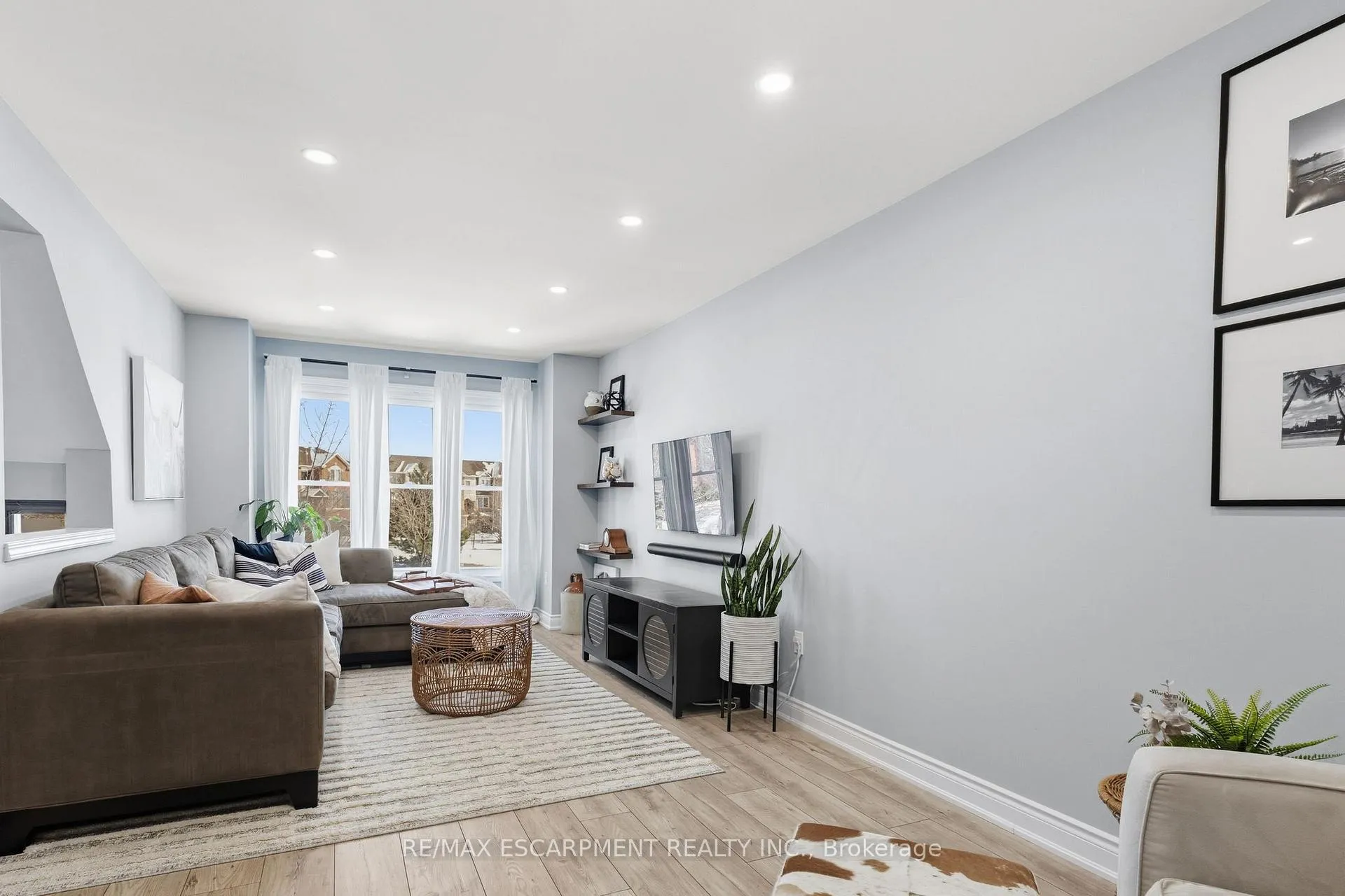 Photo 19 of 5123 Dryden Avenue, Burlington, Orchard — HOMEH