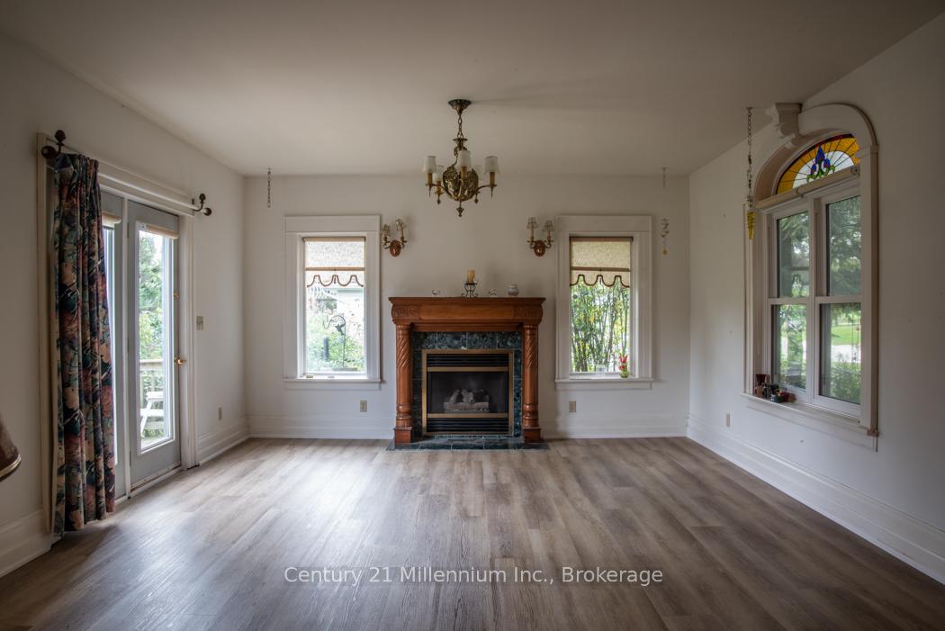Photo 11 of 47 Pearson Street, Meaford — HOMEH