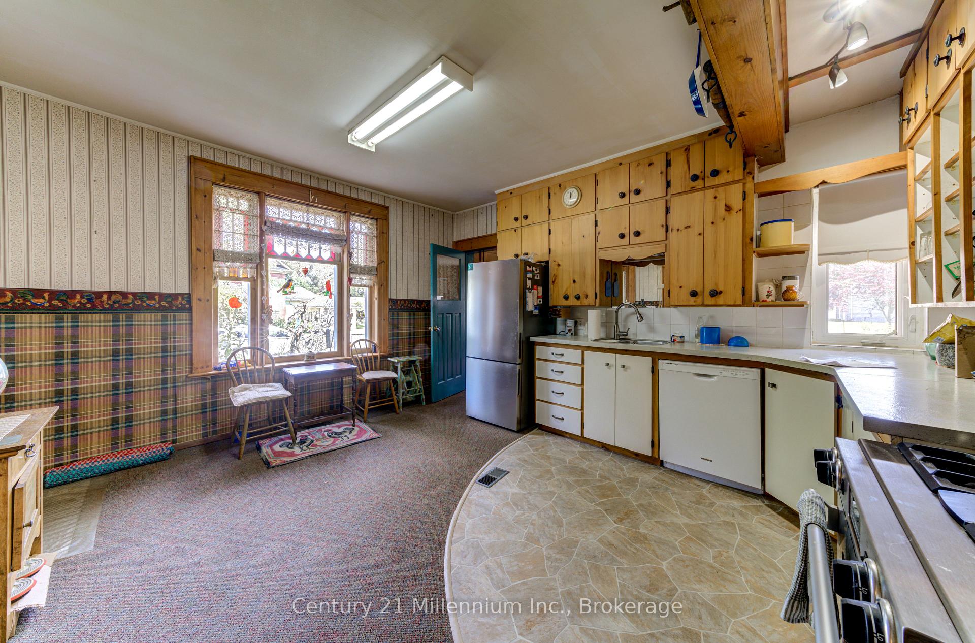 Photo 13 of 47 Pearson Street, Meaford — HOMEH