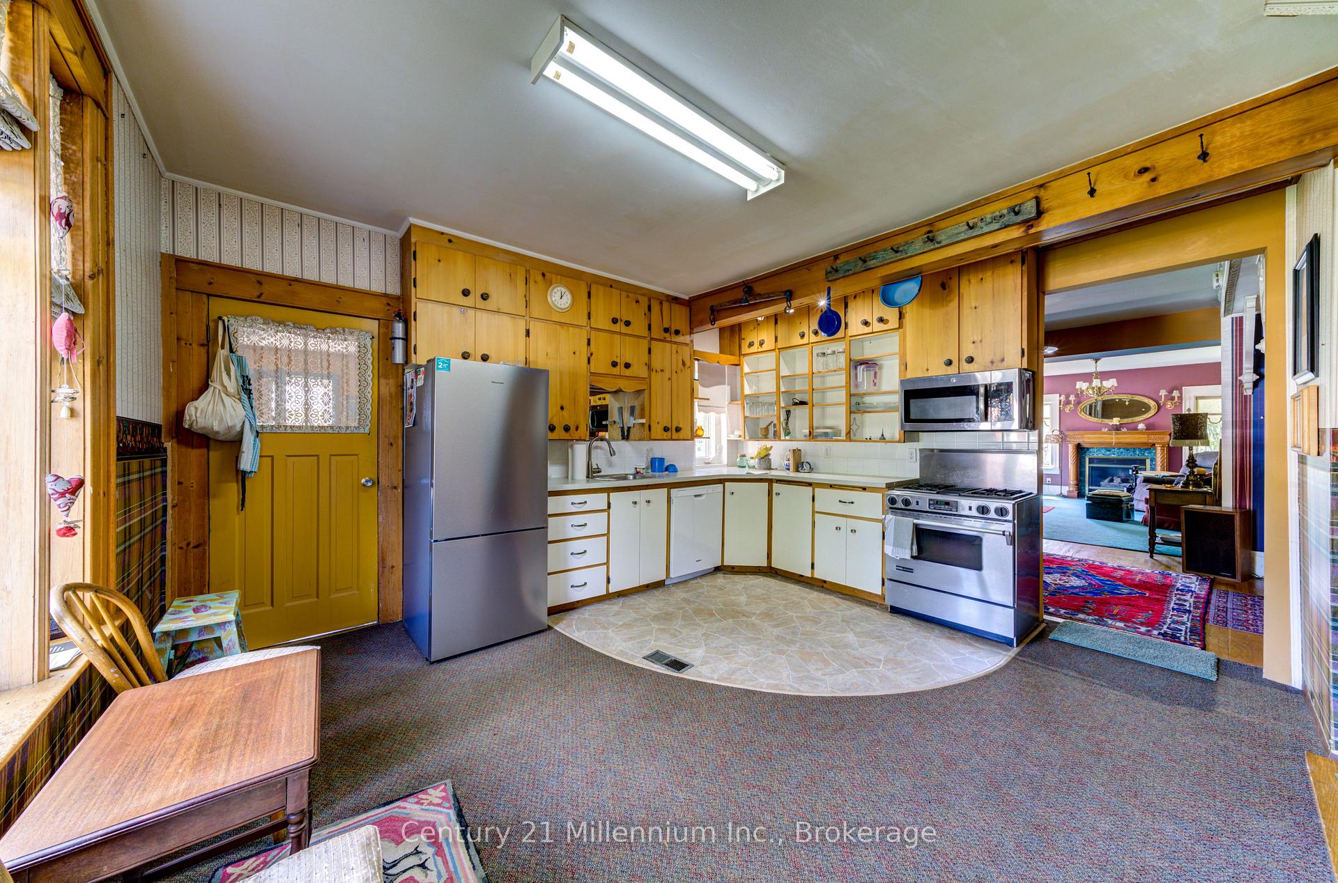 Photo 15 of 47 Pearson Street, Meaford — HOMEH