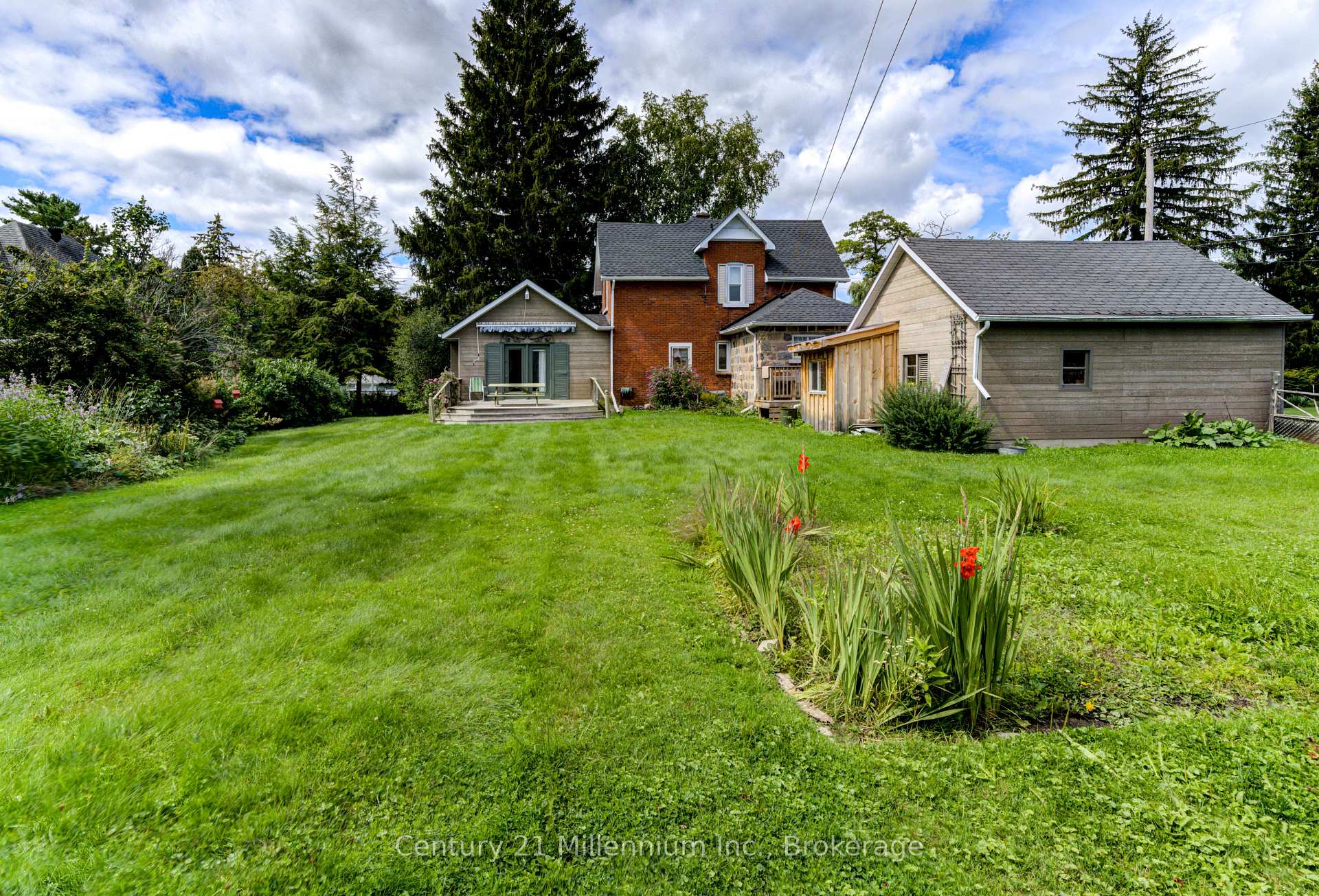 Photo 31 of 47 Pearson Street, Meaford — HOMEH