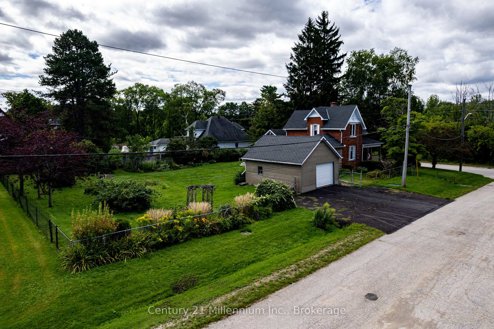 Photo 37 of 47 Pearson Street, Meaford — HOMEH