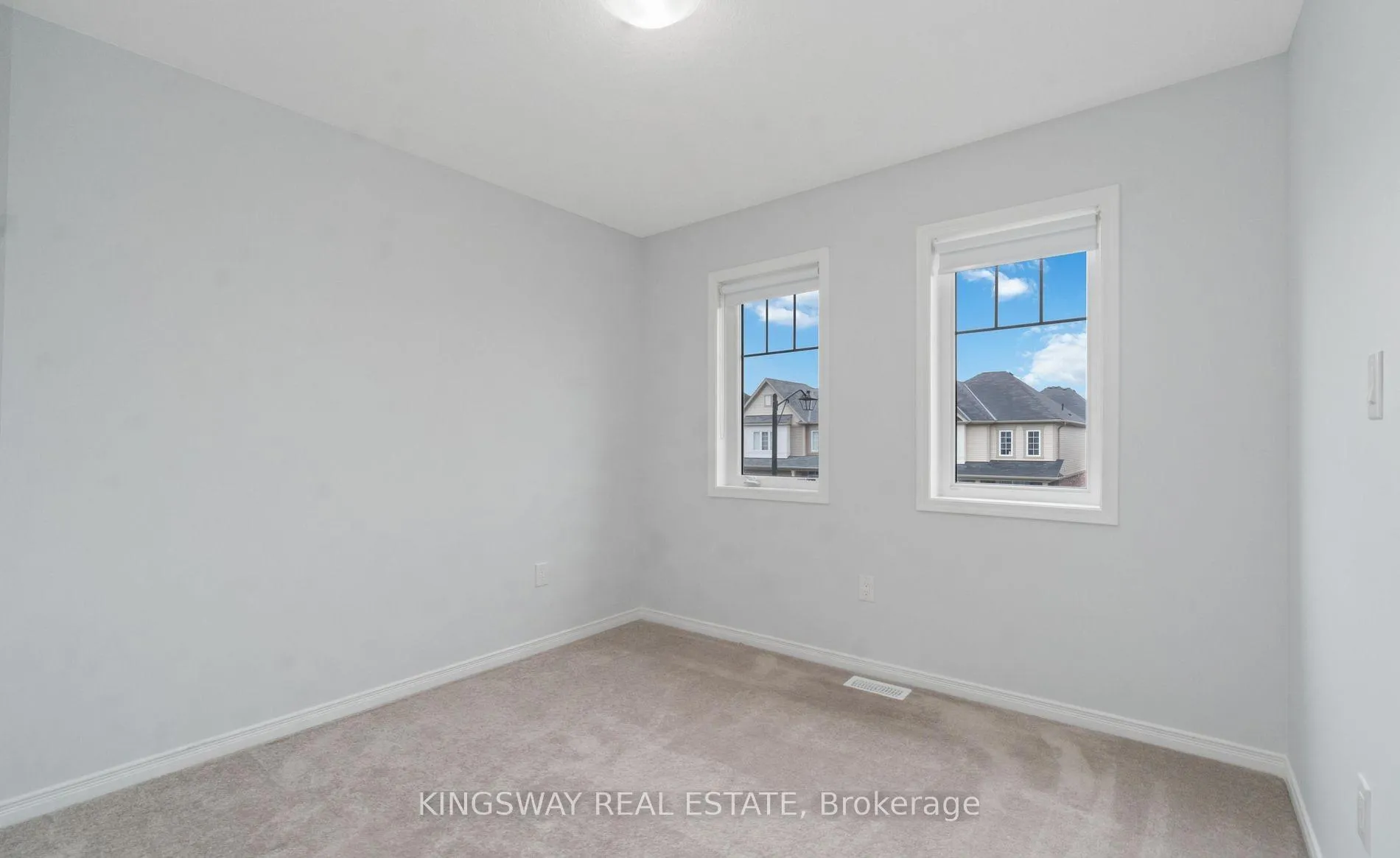 Photo 17 of 17 Armes Street, Hamilton, Binbrook — HOMEH